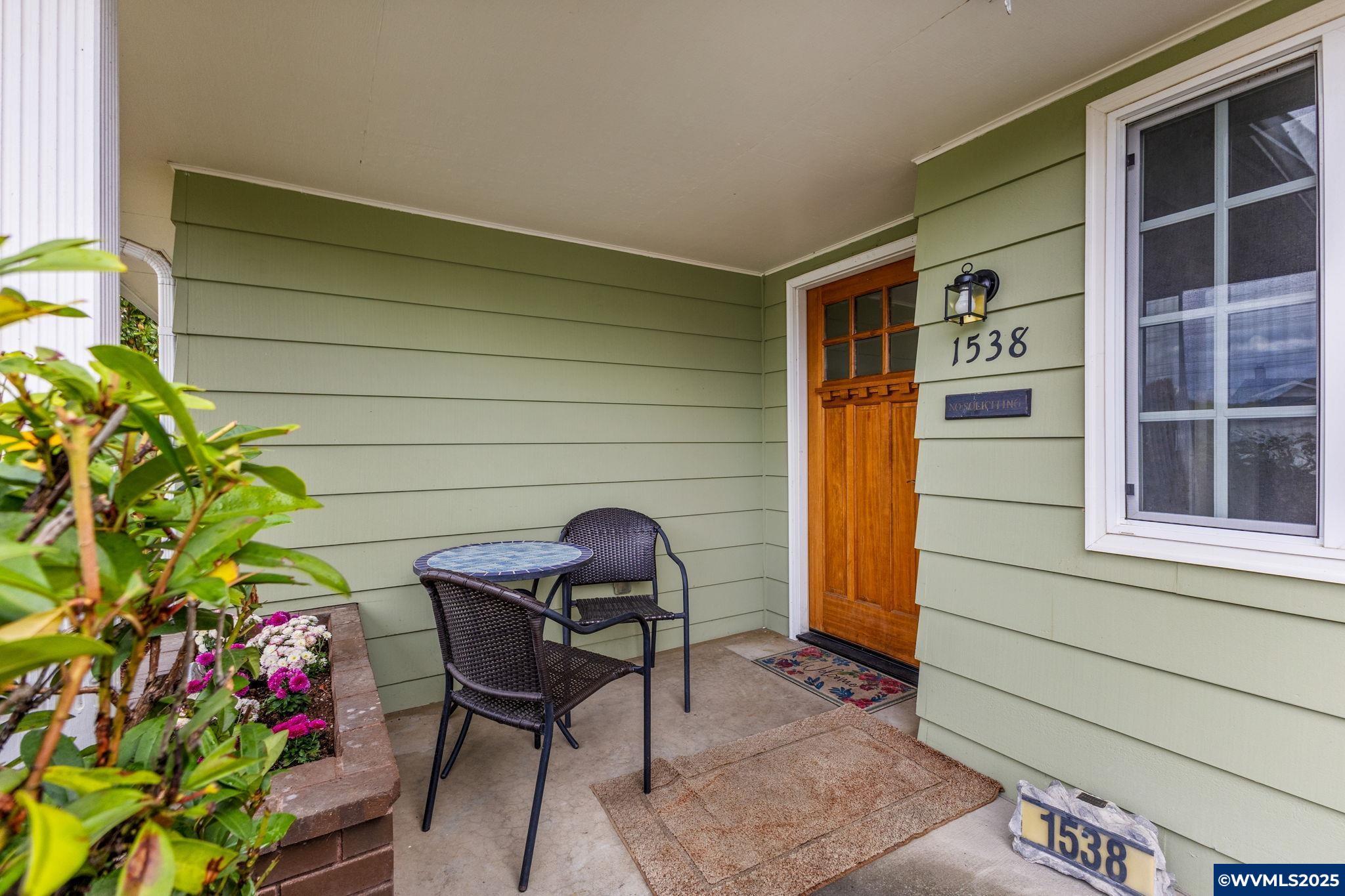 Keizer, Oregon, 97303, United States, 3 Bedrooms Bedrooms, ,2 BathroomsBathrooms,Residential,For Sale,1989311