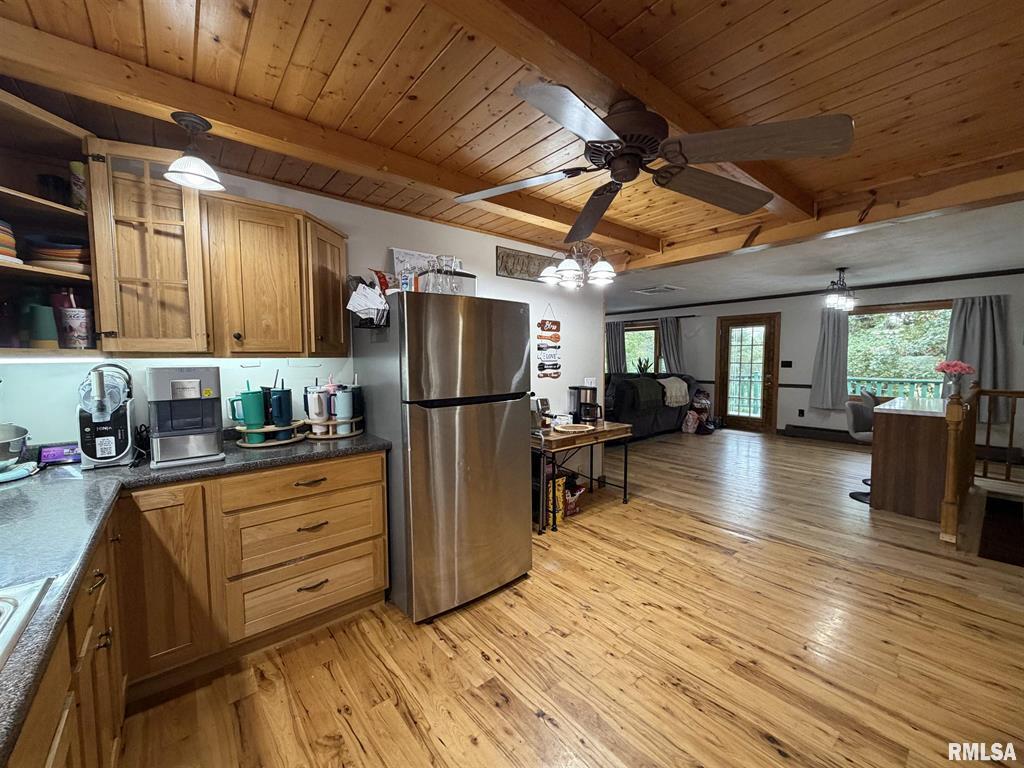 Abingdon, Illinois, 61410, United States, 3 Bedrooms Bedrooms, ,2 BathroomsBathrooms,Residential,For Sale,1976226