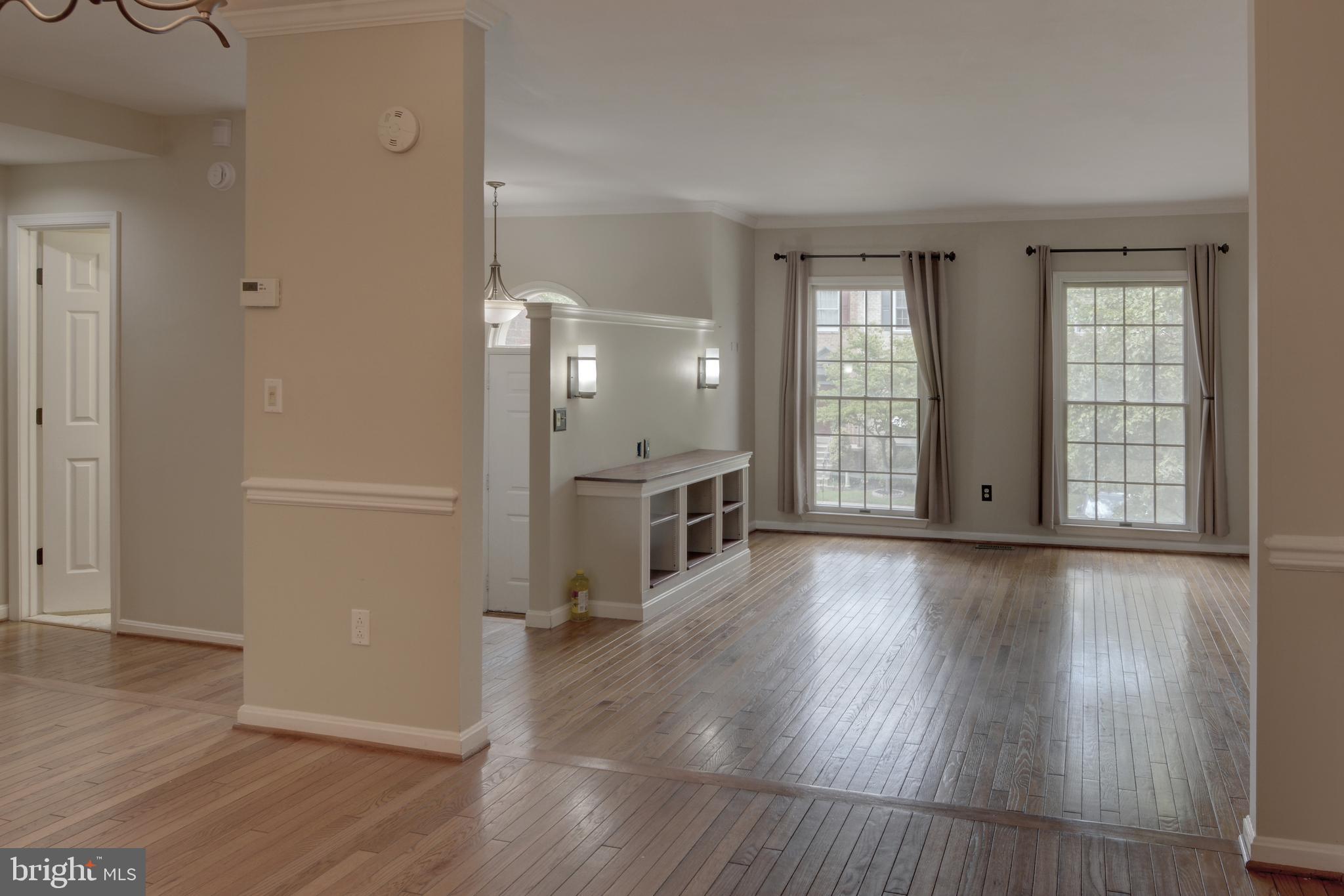 Centreville, Virginia, 20120, United States, 4 Bedrooms Bedrooms, ,3 BathroomsBathrooms,Residential,For Sale,1920404