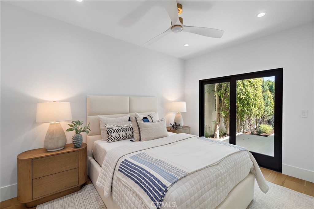 Newport Beach, California, 92660, United States, 4 Bedrooms Bedrooms, ,5 BathroomsBathrooms,Residential,For Sale,1942289
