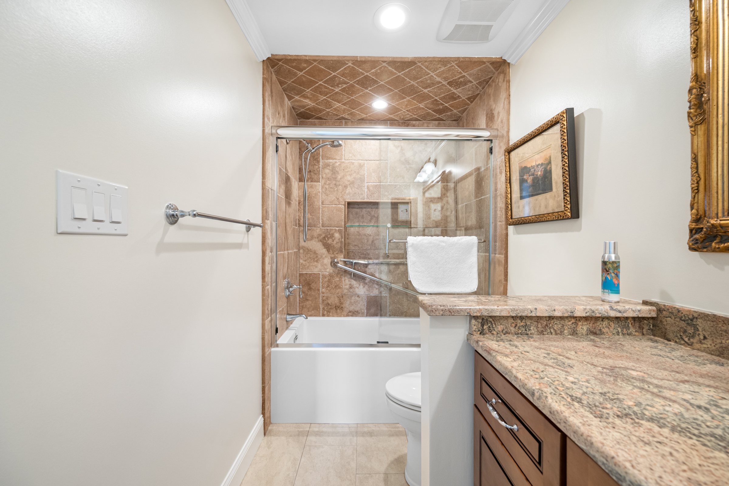 Treasure Island, Florida, 33706, United States, 2 Bedrooms Bedrooms, ,2 BathroomsBathrooms,Residential,For Sale,1998023