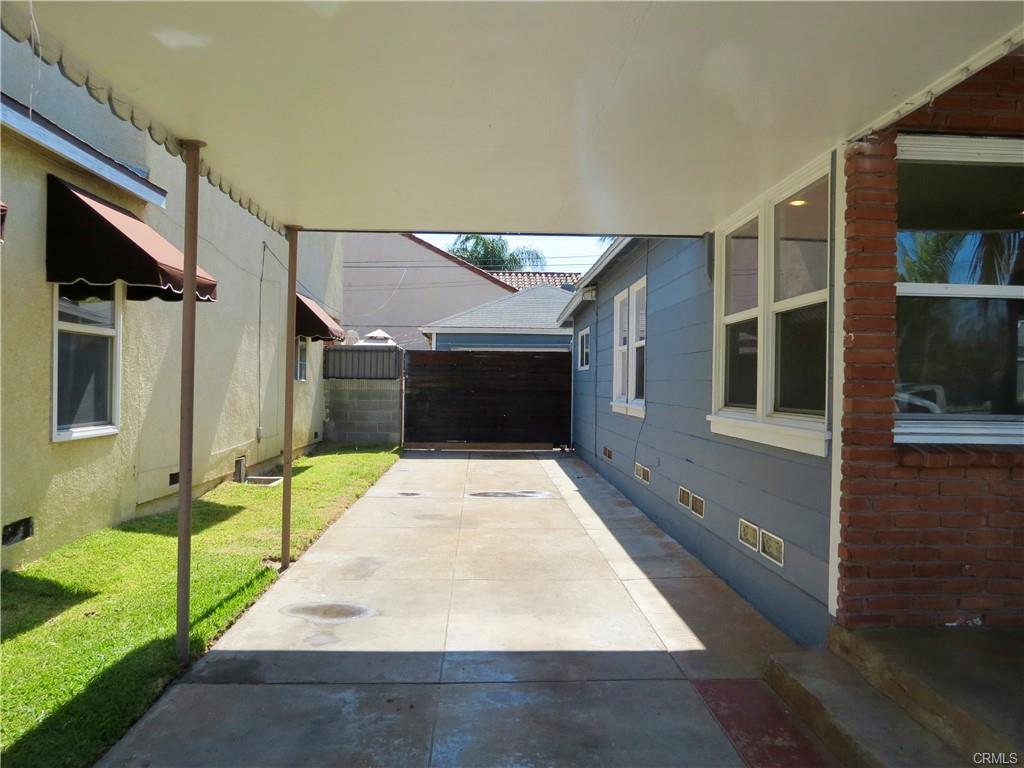 Los Angeles, California, 90022, United States, 2 Bedrooms Bedrooms, ,1 BathroomBathrooms,Residential,For Sale,1931811