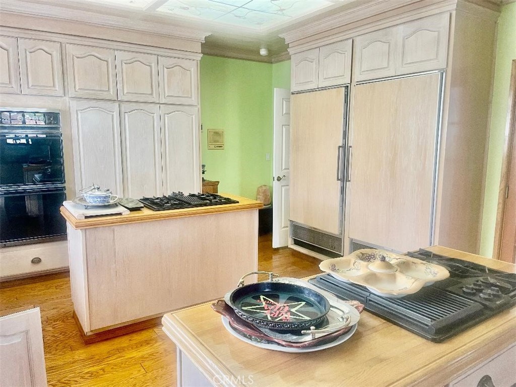 Rowland Heights, California, 91748, United States, 11 Bedrooms Bedrooms, ,13 BathroomsBathrooms,Residential,For Sale,1981870