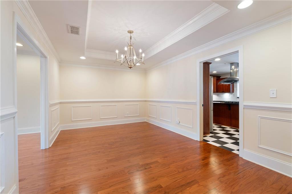 Roswell, Georgia, 30075, United States, 2 Bedrooms Bedrooms, ,3 BathroomsBathrooms,Residential,For Sale,1928798