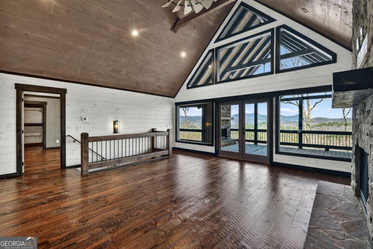 Mineral Bluff, Georgia, 30559, United States, 4 Bedrooms Bedrooms, ,4 BathroomsBathrooms,Residential,For Sale,2011407