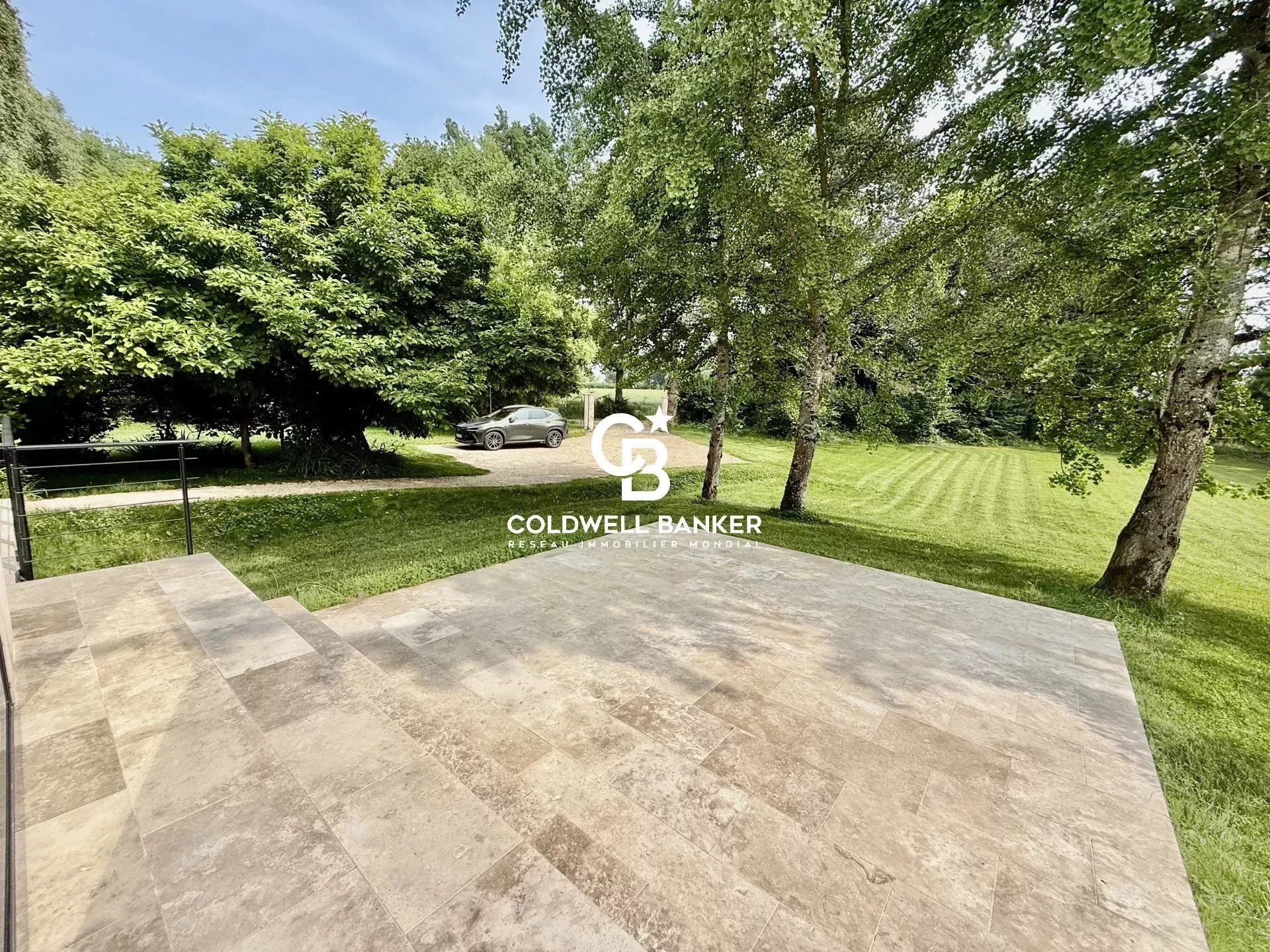 Prévessin-Moëns, Auvergne-Rhône-Alpes, 01280, FR, 4 Bedrooms Bedrooms, ,2 BathroomsBathrooms,Residential,For Sale,1994849