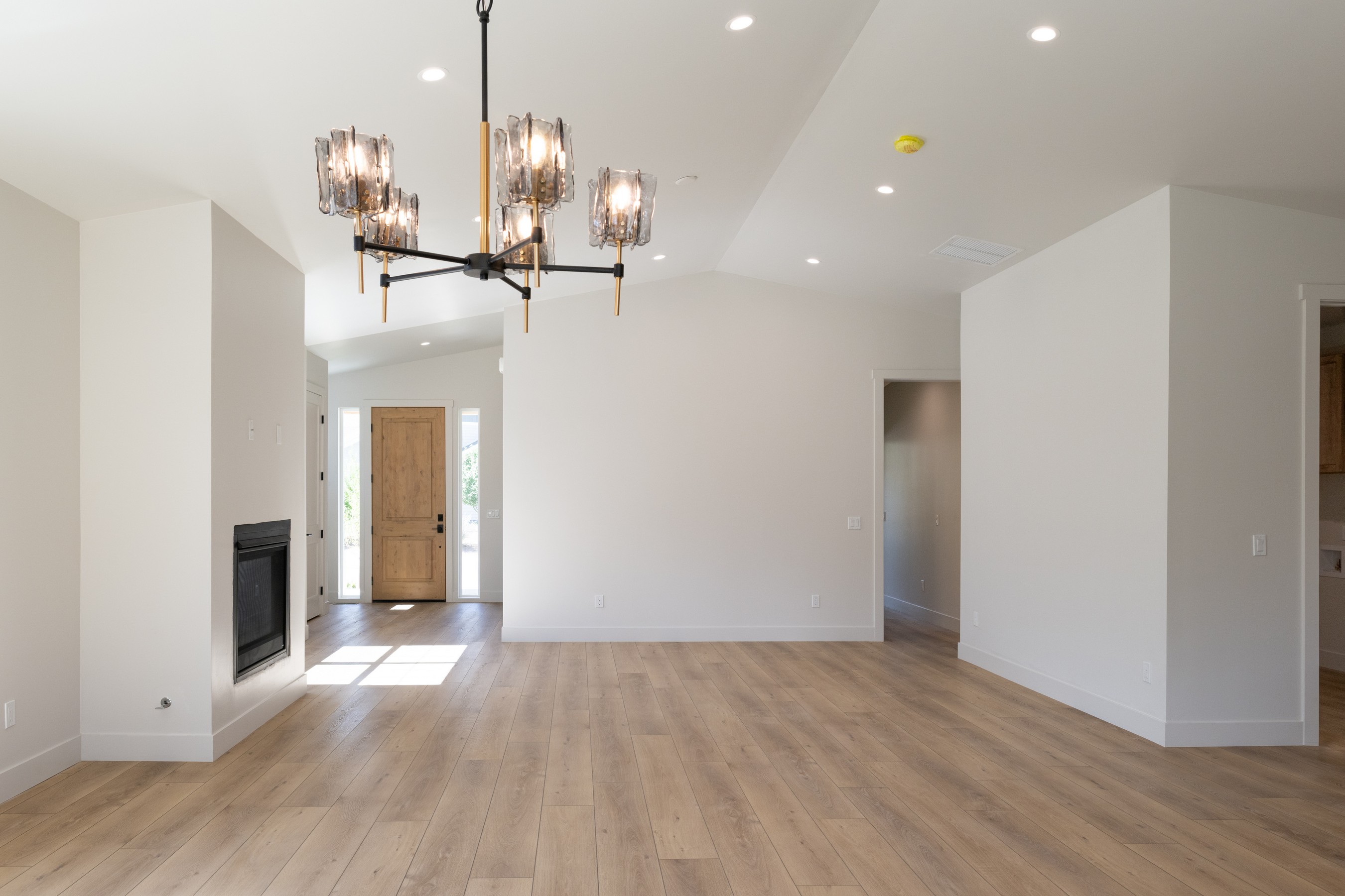  New Construction in Castle Valley Ranch - 物件實景