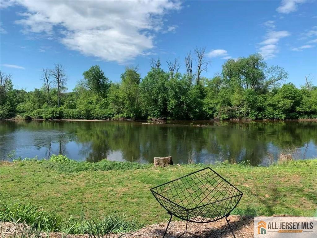 Piscataway, New Jersey, 08854, United States, 3 Bedrooms Bedrooms, ,2 BathroomsBathrooms,Residential,For Sale,1940160