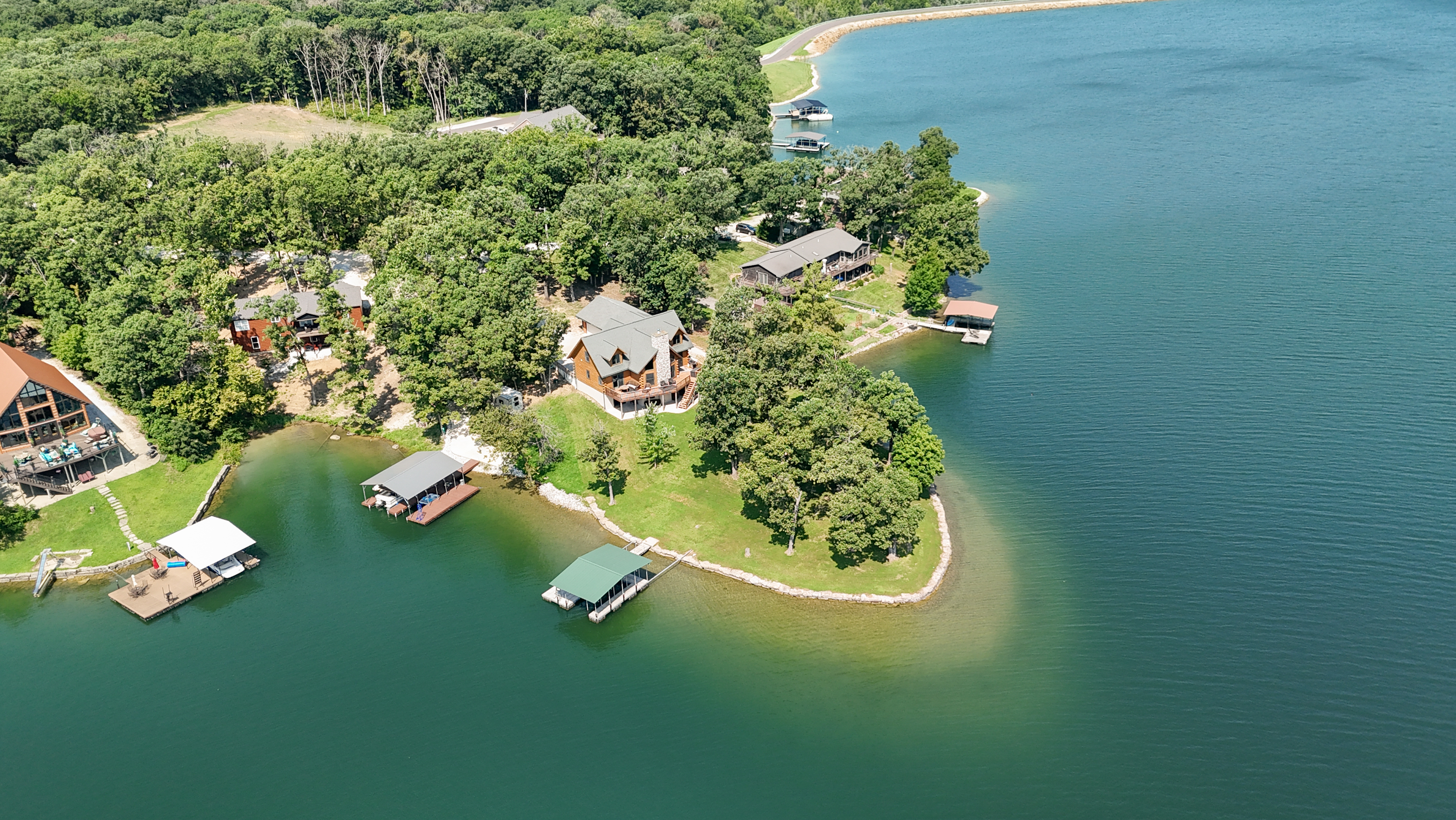 Keytesville, Missouri, 65261, United States, 4 Bedrooms Bedrooms, ,Residential,For Sale,1910439