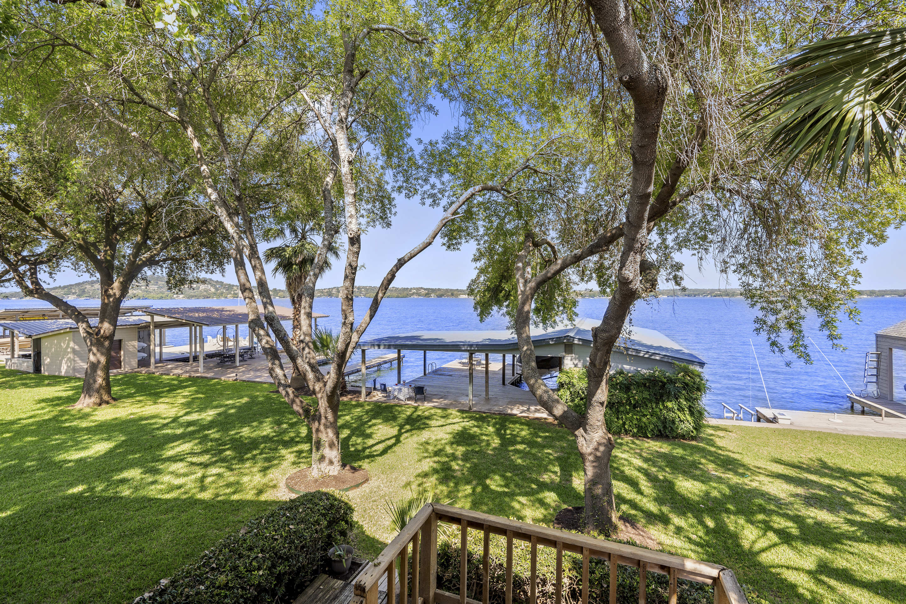  132 Web Isle // on Lake LBJ // Granite Shoals - 物件實景