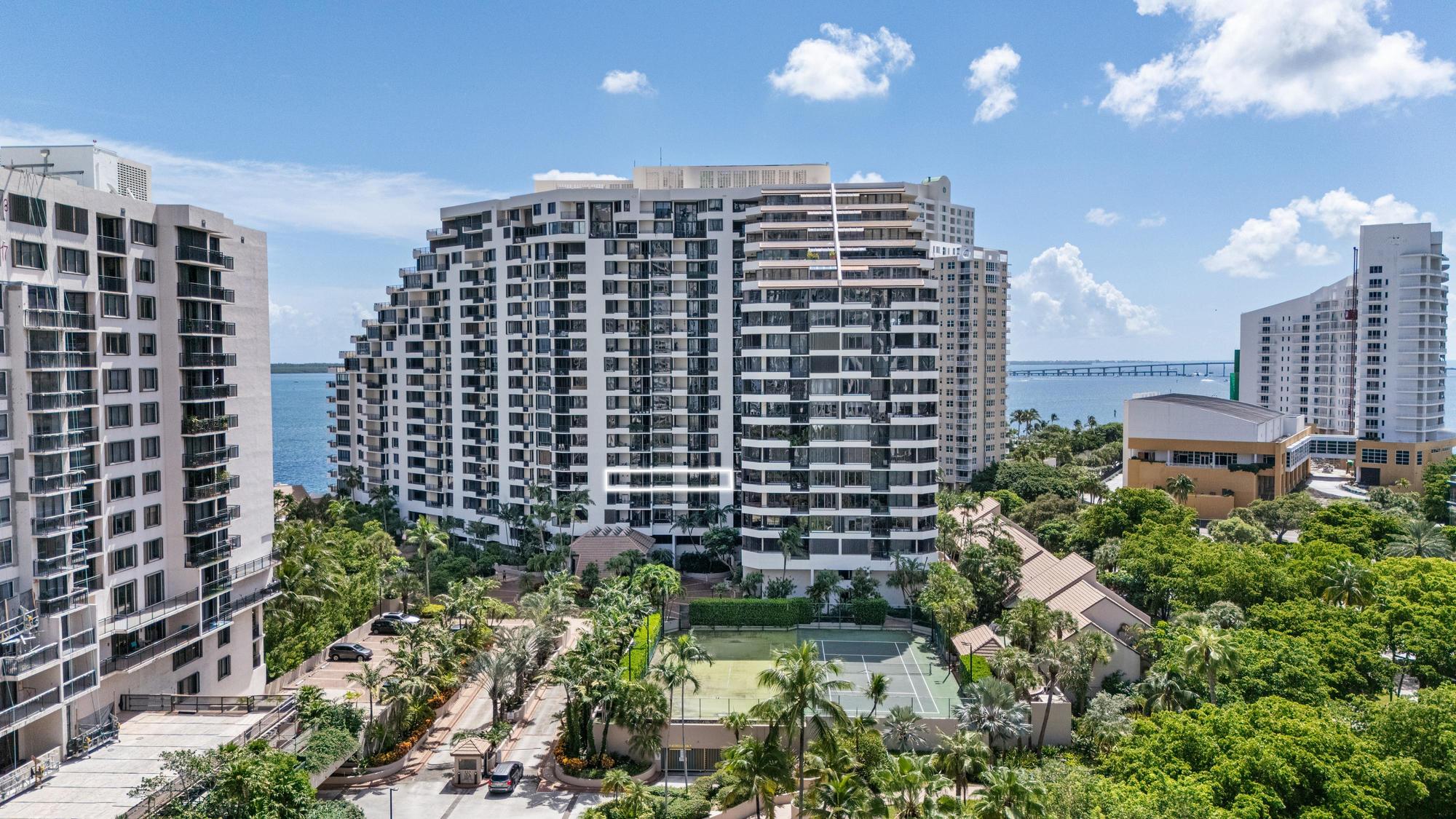 Miami, Florida, 33131, United States, 2 Bedrooms Bedrooms, ,2 BathroomsBathrooms,Residential,For Sale,1976268