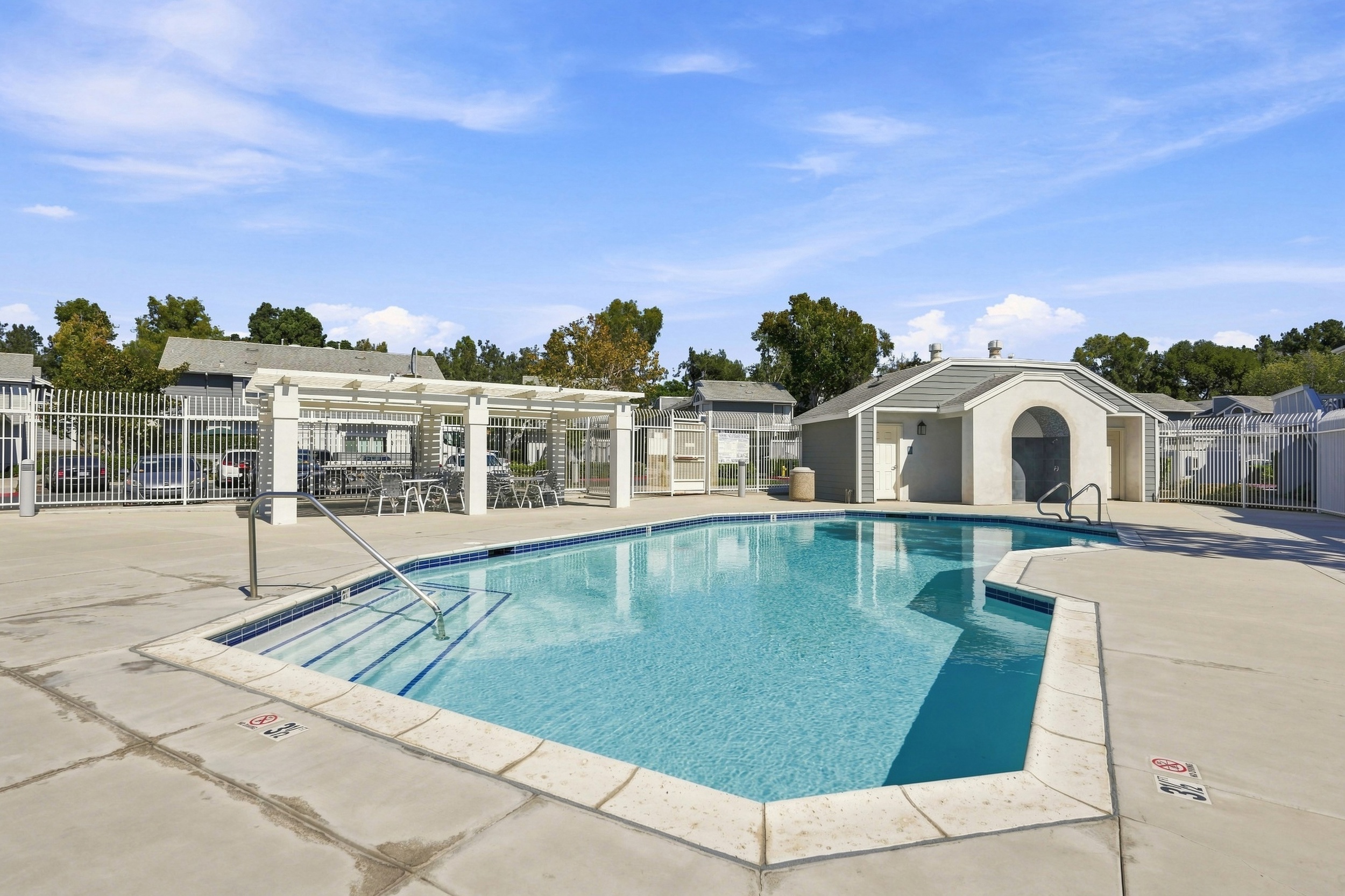  187 Huntington, Irvine, CA 92620 - 物件實景