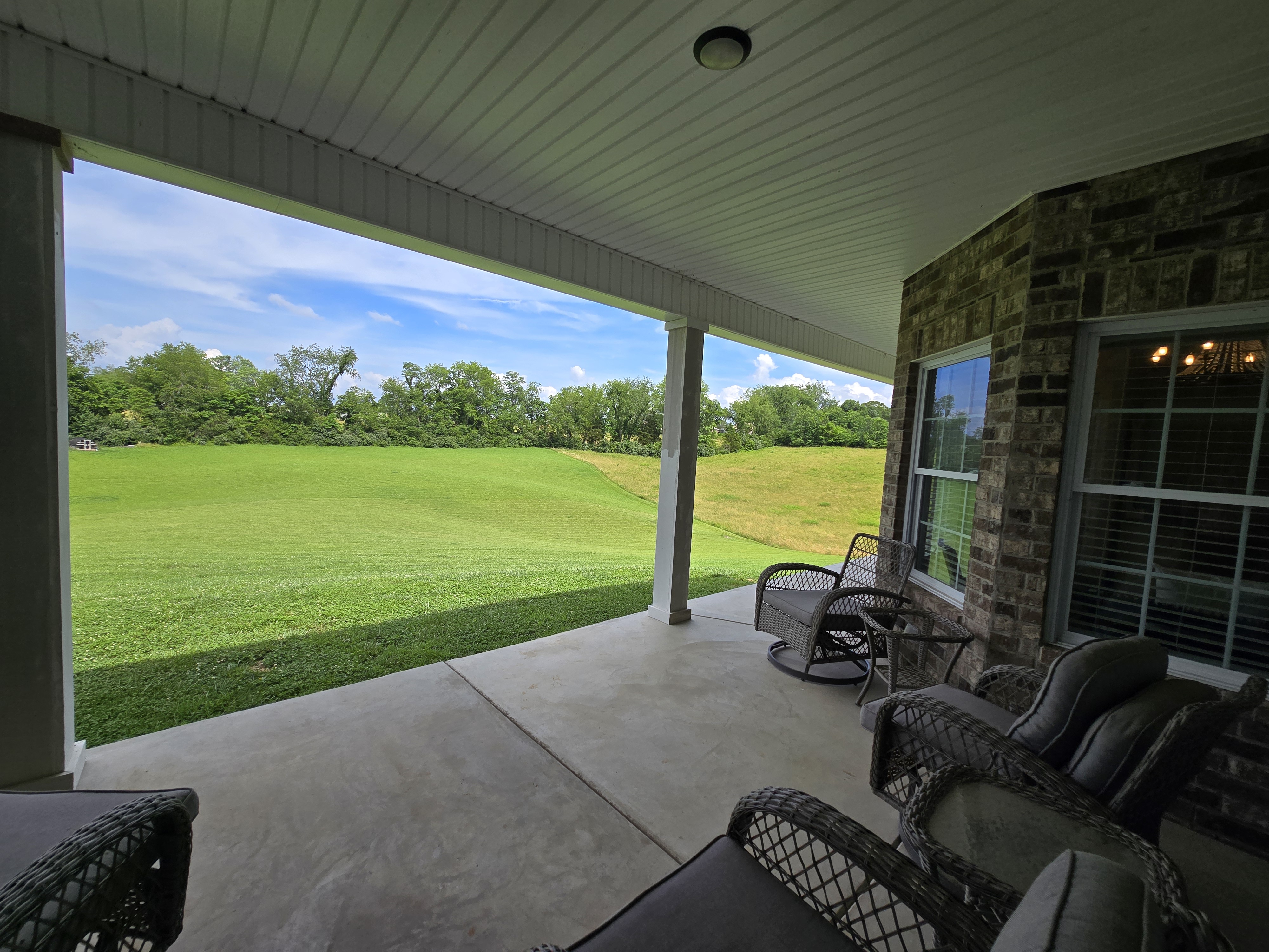 Harrogate, Tennessee, 37752, United States, 3 Bedrooms Bedrooms, ,2 BathroomsBathrooms,Residential,For Sale,1982987