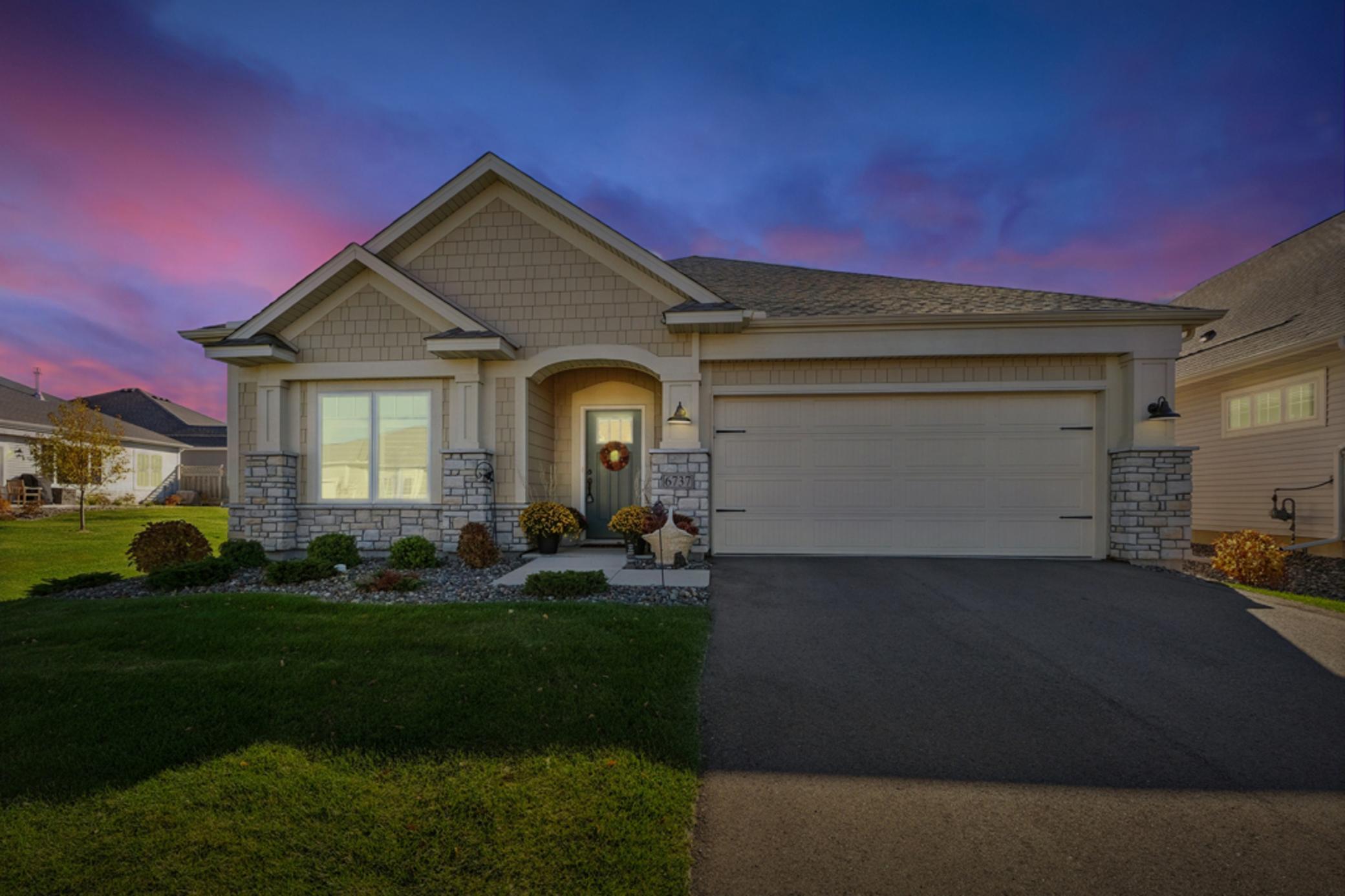 Excelsior, Minnesota, 55331, United States, 2 Bedrooms Bedrooms, ,1 BathroomBathrooms,Residential,For Sale,1988281