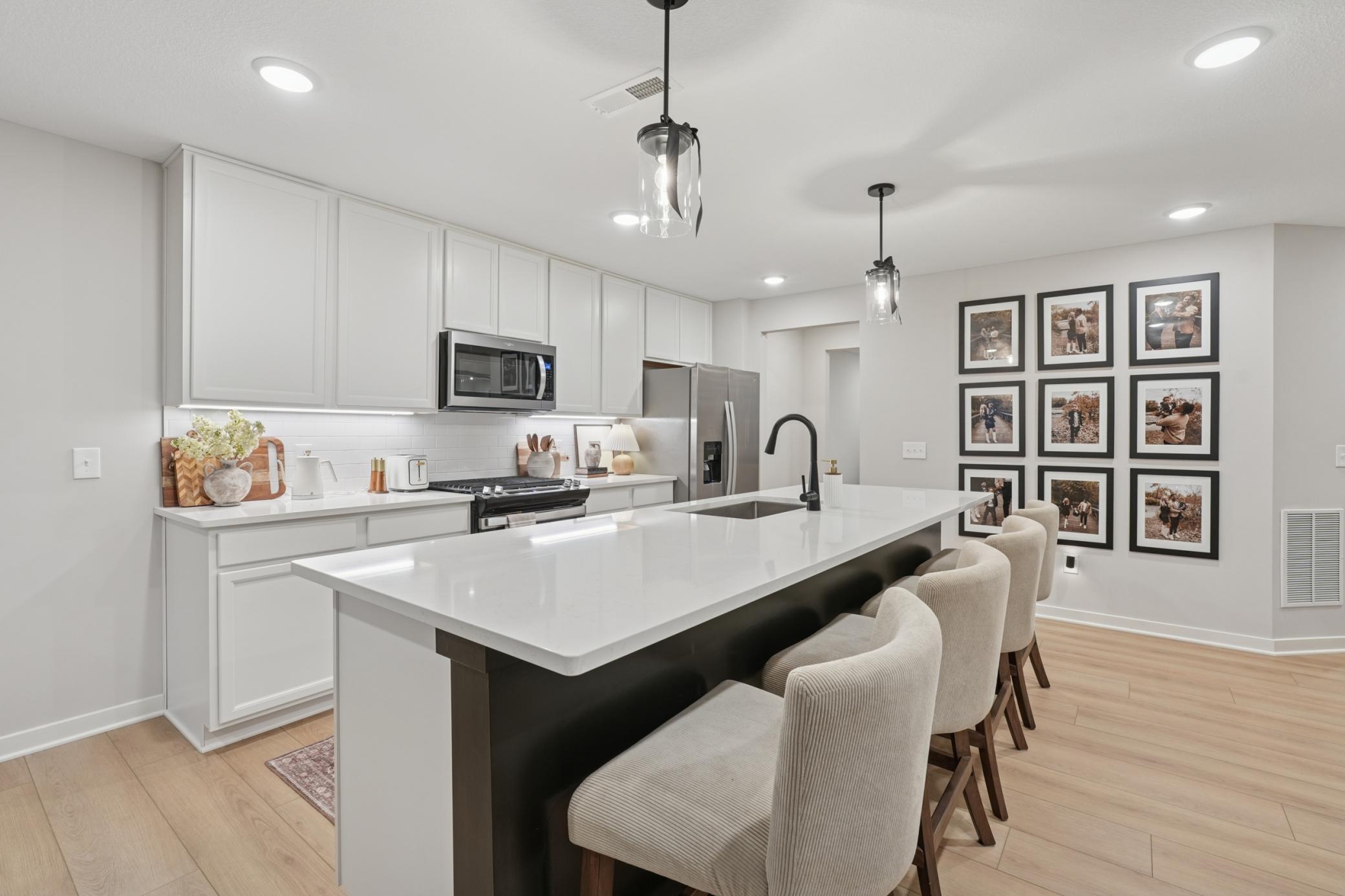 Cottage Grove, Minnesota, 55016, United States, 5 Bedrooms Bedrooms, ,1 BathroomBathrooms,Residential,For Sale,2000572