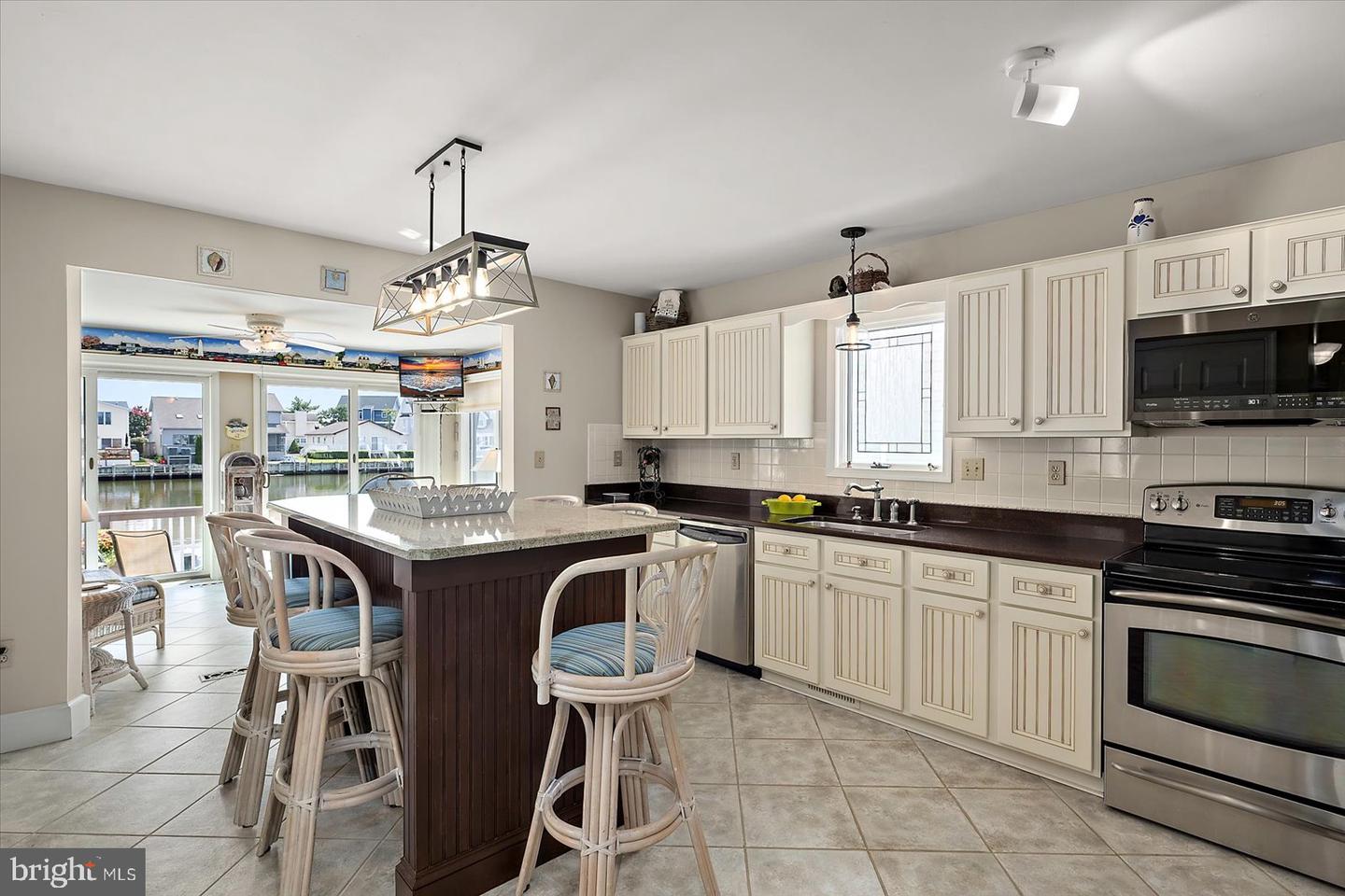 Ocean City, Maryland, 21842, United States, 4 Bedrooms Bedrooms, ,3 BathroomsBathrooms,Residential,For Sale,1942171