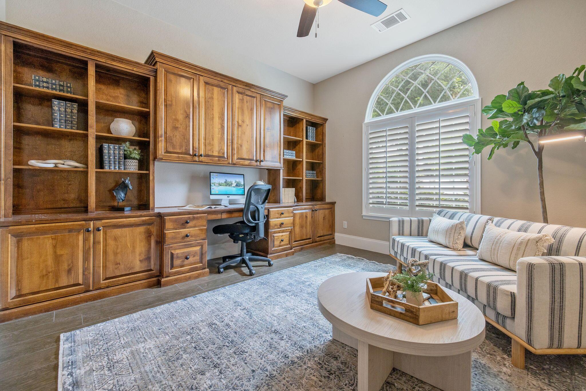 Visalia, California, 93277, United States, 3 Bedrooms Bedrooms, ,2 BathroomsBathrooms,Residential,For Sale,2048559
