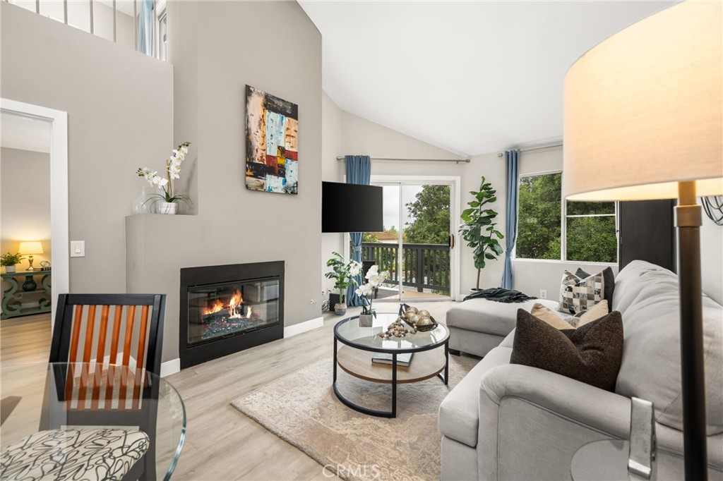 Rancho Santa Margarita, California, 92688, United States, 2 Bedrooms Bedrooms, ,1 BathroomBathrooms,Residential,For Sale,1819932