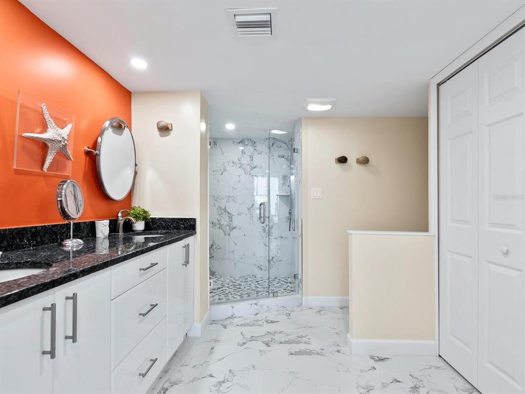 Sarasota, Florida, 34236, United States, 2 Bedrooms Bedrooms, ,2 BathroomsBathrooms,Residential,For Sale,1839874