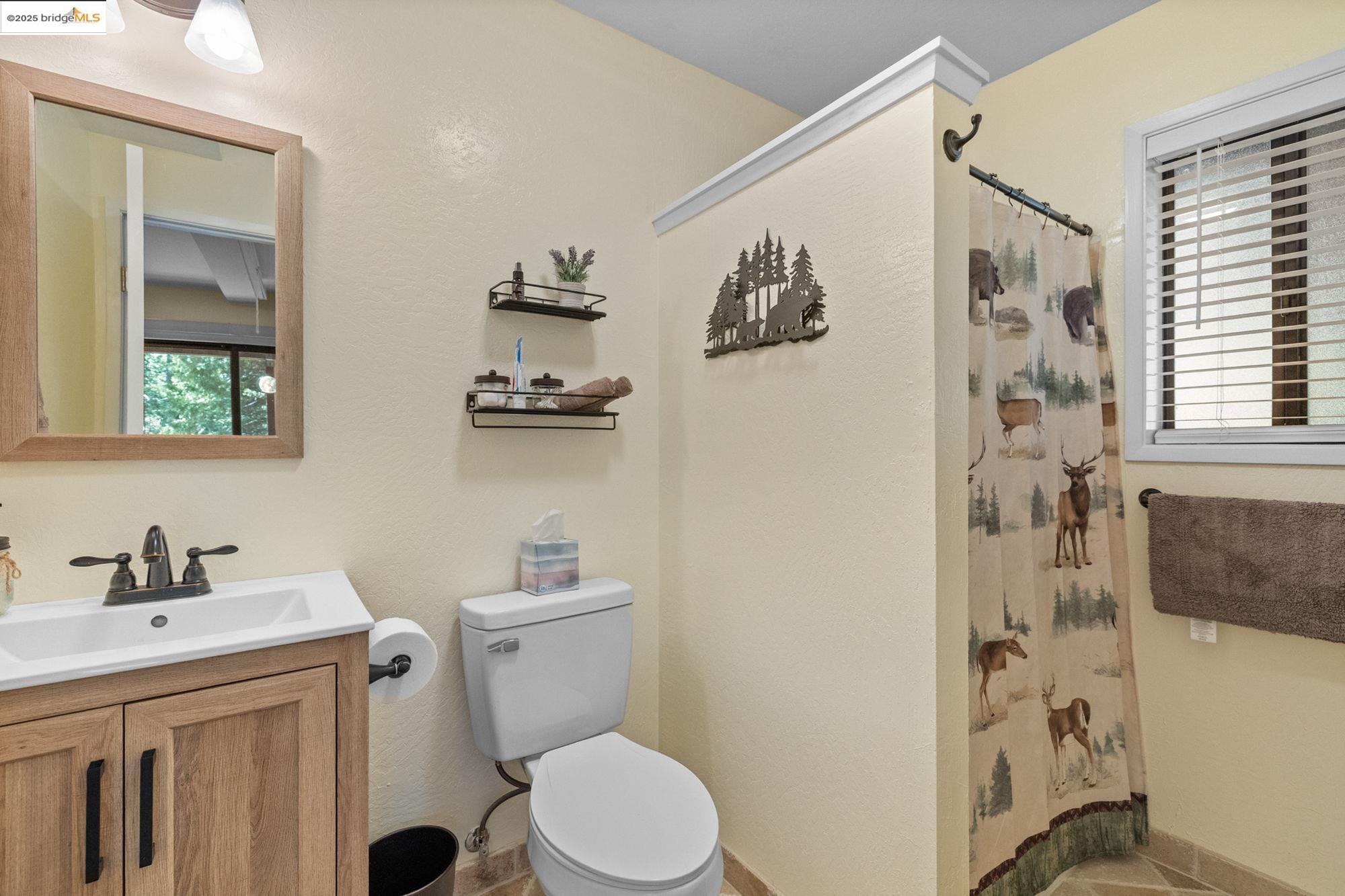 Long Barn, California, 95335, United States, 3 Bedrooms Bedrooms, ,2 BathroomsBathrooms,Residential,For Sale,1989923