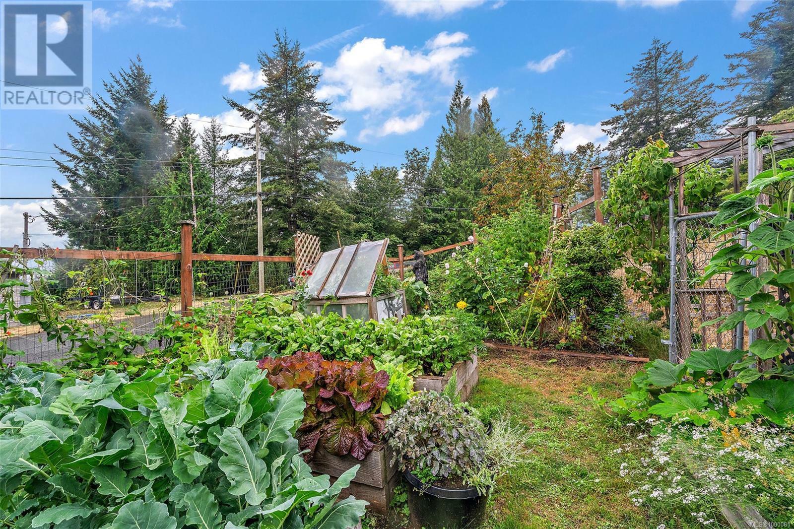 SOOKE, British Columbia, V9Z 0N5, CA, 5 Bedrooms Bedrooms, ,2 BathroomsBathrooms,Residential,For Sale,1874299