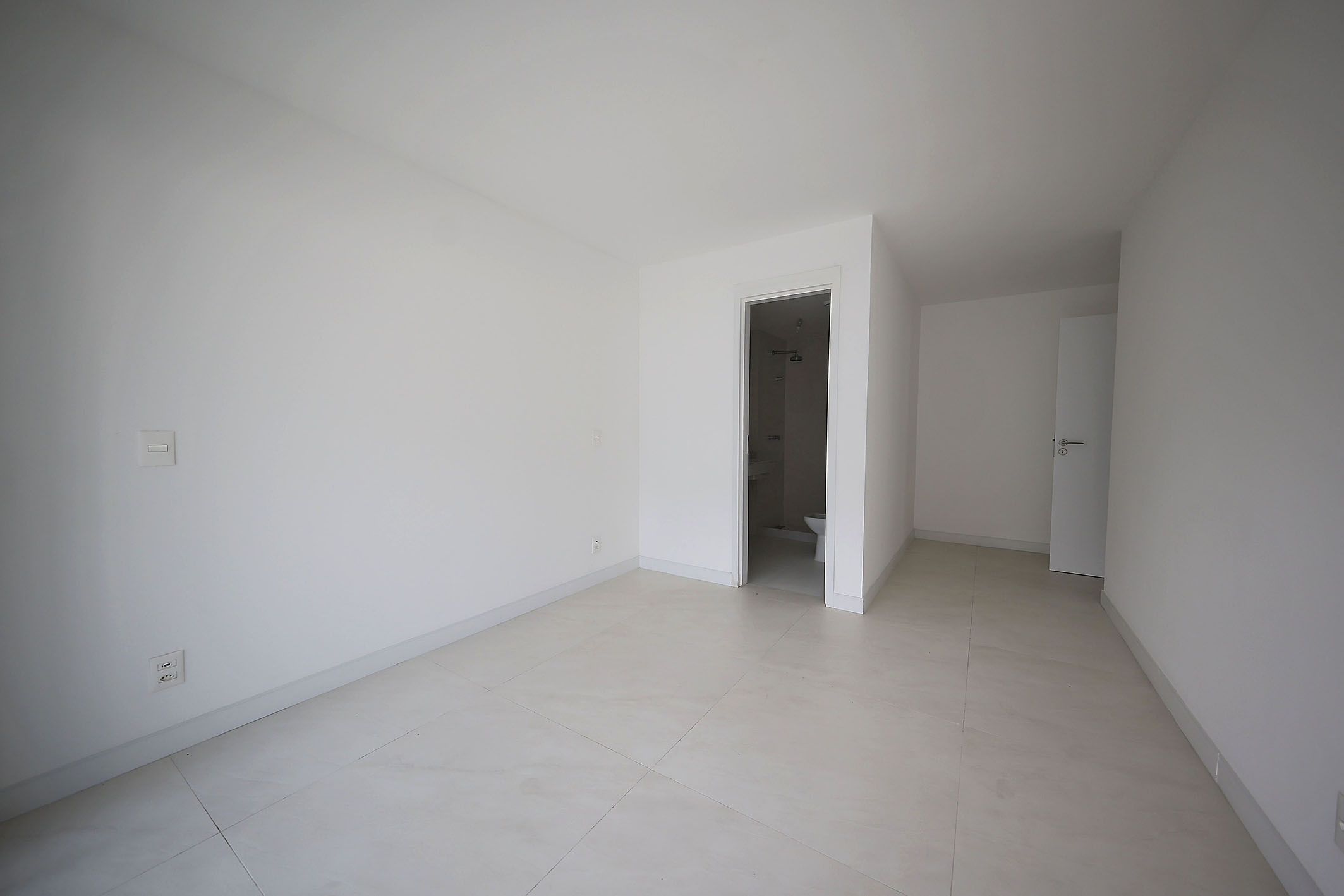  New apartment with three suites and high-end amenities - 物件實景