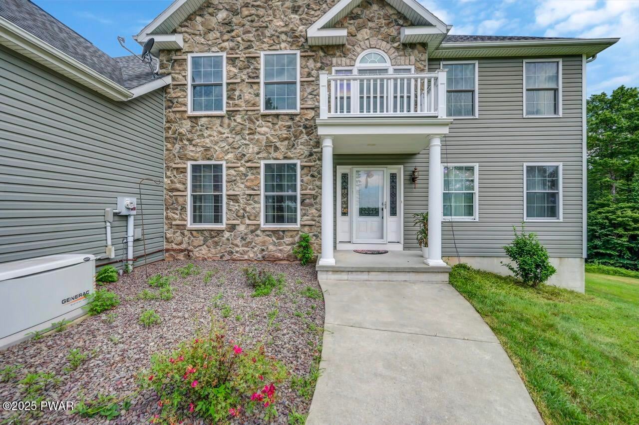 Honesdale, Pennsylvania, 18431, United States, 5 Bedrooms Bedrooms, ,4 BathroomsBathrooms,Residential,For Sale,1973688