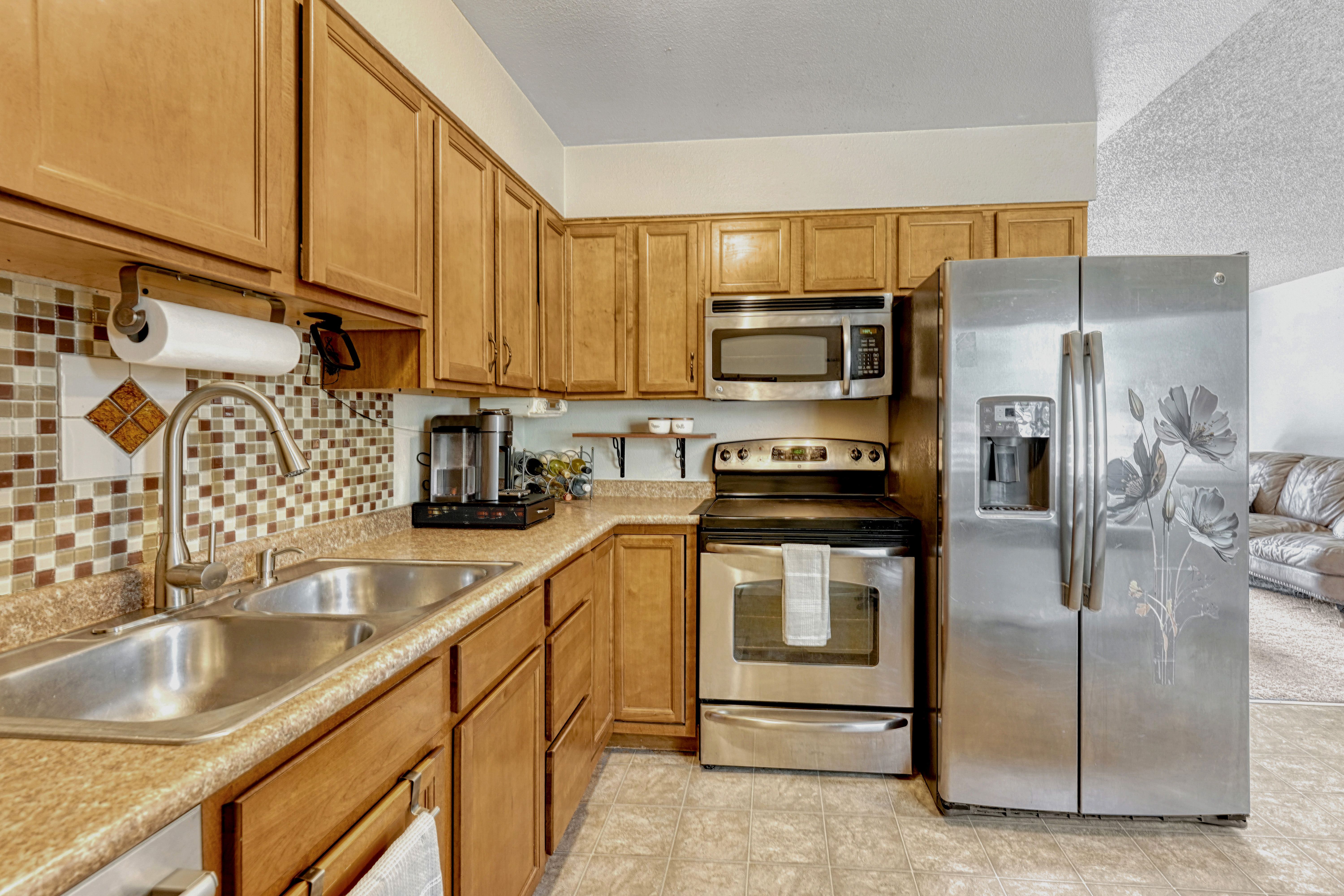  Move-In Ready Ranch Home with 6 Bedrooms in Southburough - 物件實景