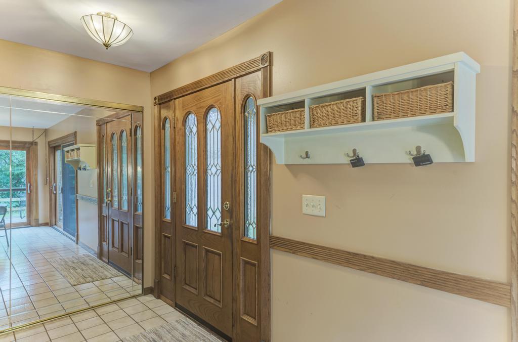 Keeneyville, Illinois, 60172, United States, 4 Bedrooms Bedrooms, ,4 BathroomsBathrooms,Residential,For Sale,1995437