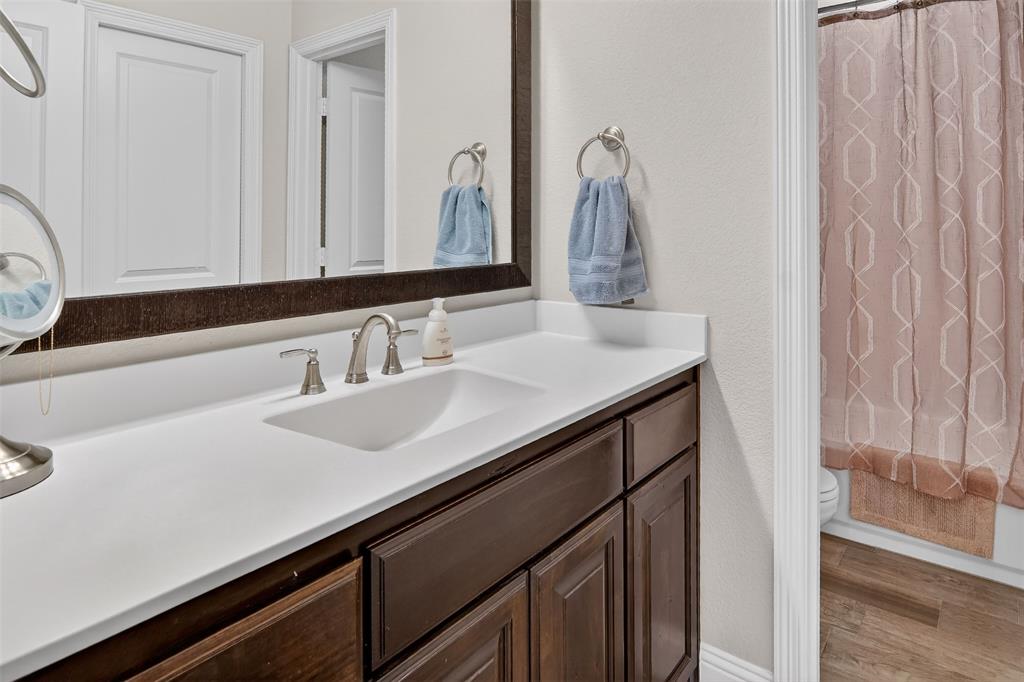 Weatherford, Texas, 76087, United States, 4 Bedrooms Bedrooms, ,3 BathroomsBathrooms,Residential,For Sale,2048794