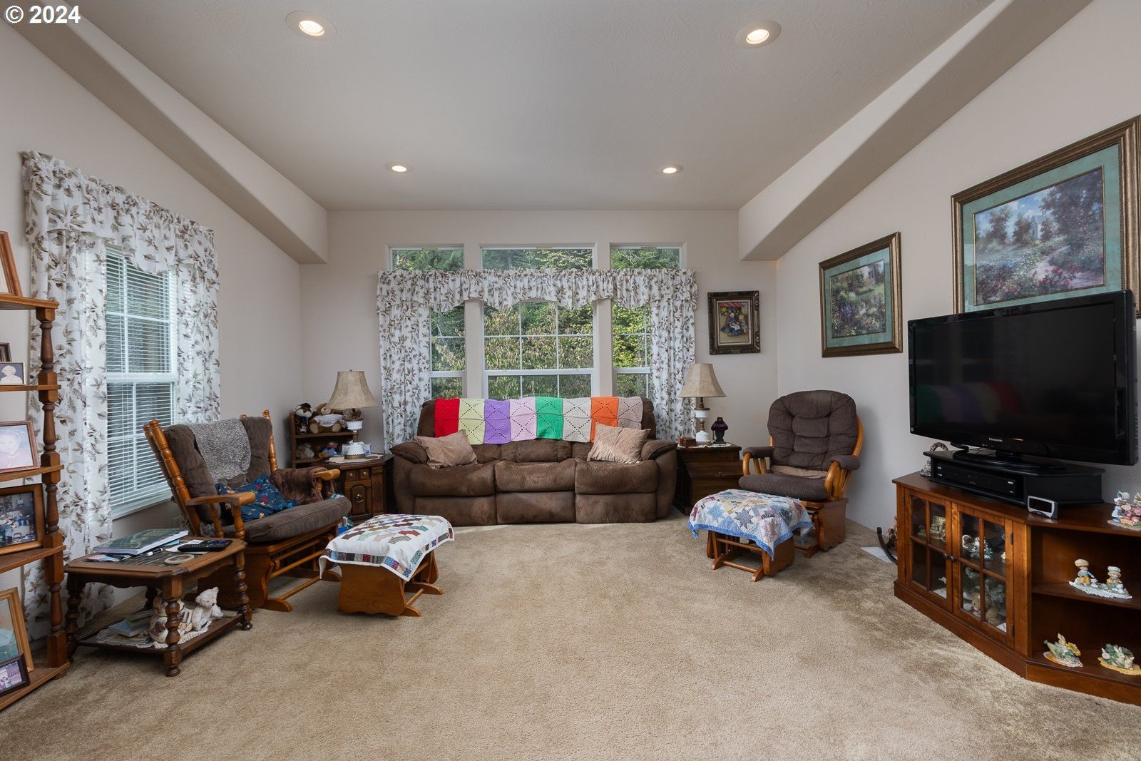 743 N SUNDOWN DR, Otis, Oregon, 97368, United States, 3 Bedrooms Bedrooms, ,2 BathroomsBathrooms,Residential,For Sale,743 N SUNDOWN DR,1656595