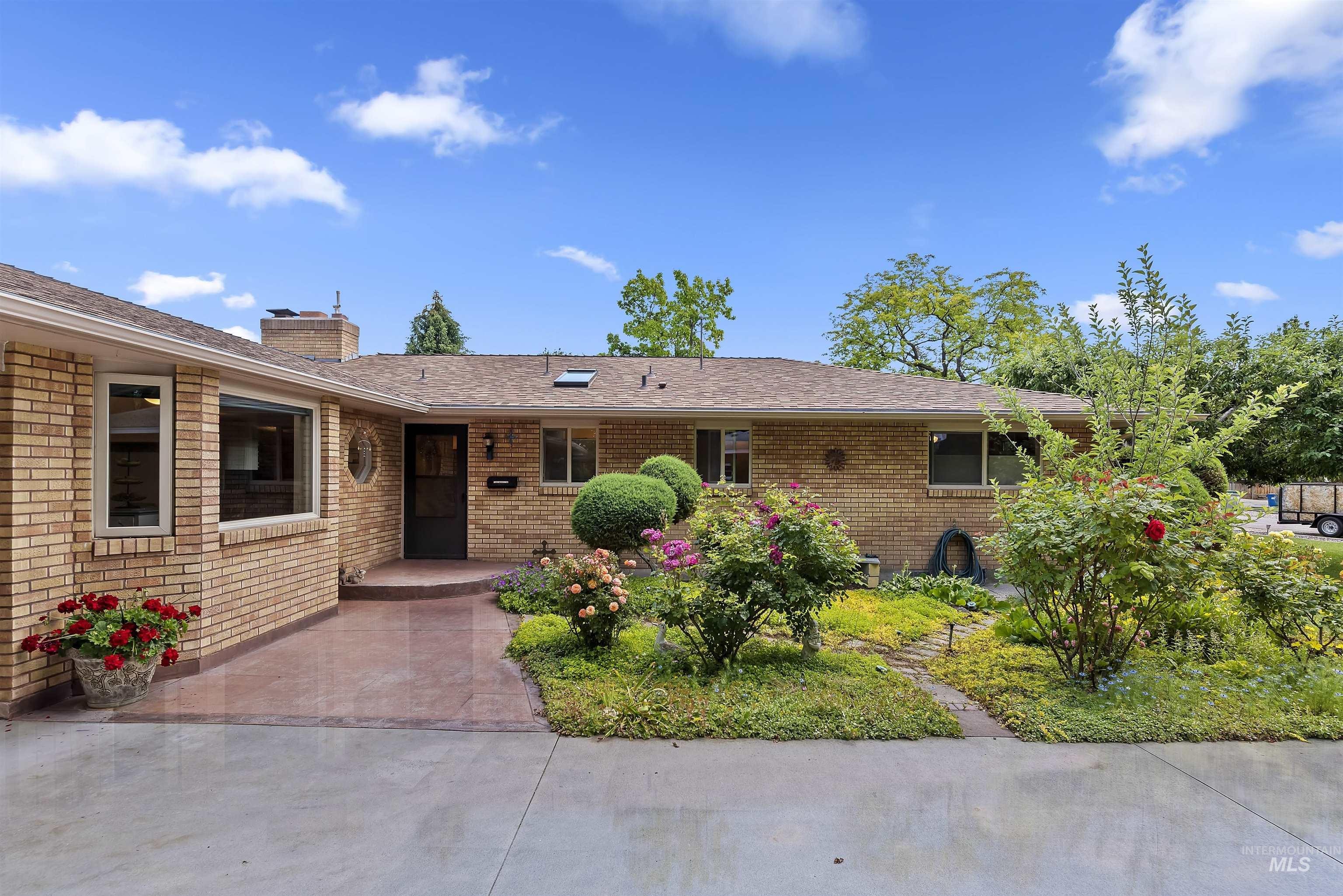 7208 Maxwell, Boise, Idaho, 83704, United States, 4 Bedrooms Bedrooms, ,3 BathroomsBathrooms,Residential,For Sale,7208 Maxwell,1435766