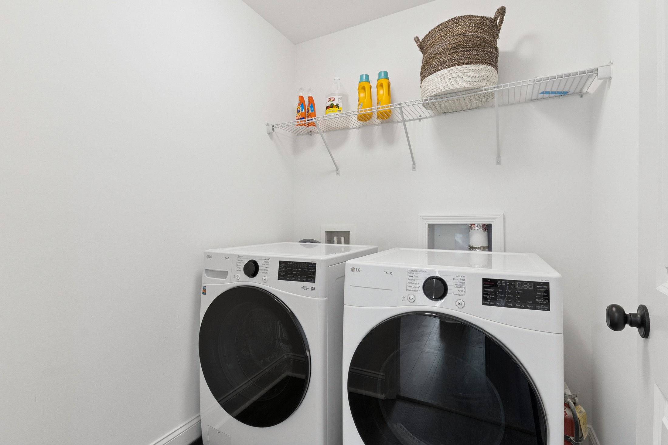  End-Unit, Craftsman Townhome with Custom Upgrades - 物件實景