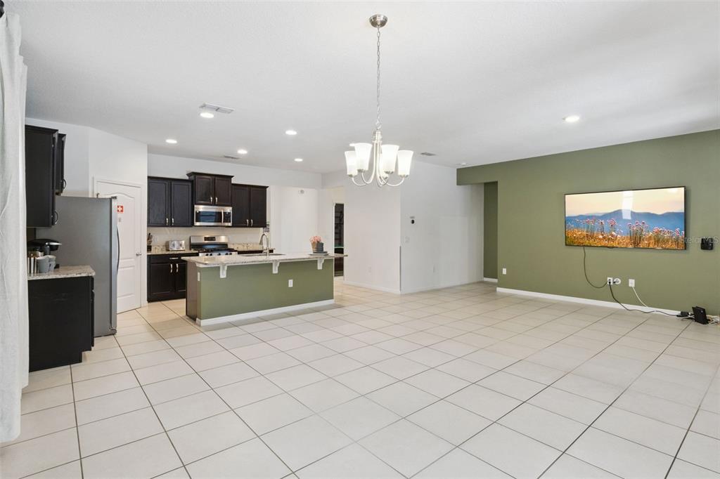 Davenport, Florida, 33837, United States, 6 Bedrooms Bedrooms, ,5 BathroomsBathrooms,Residential,For Sale,1955201