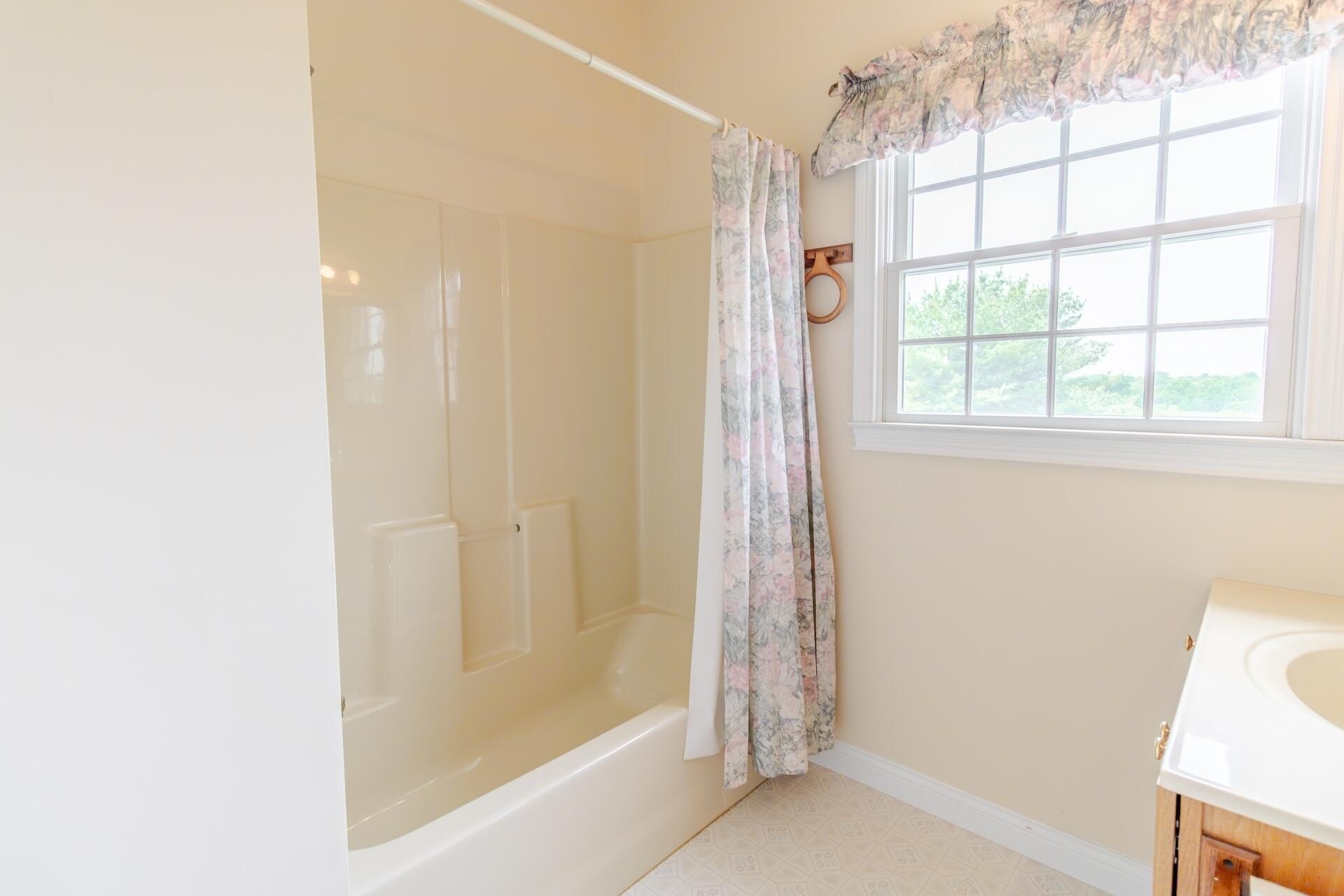 Glencoe, Kentucky, 41046, United States, 5 Bedrooms Bedrooms, ,4 BathroomsBathrooms,Residential,For Sale,1921882