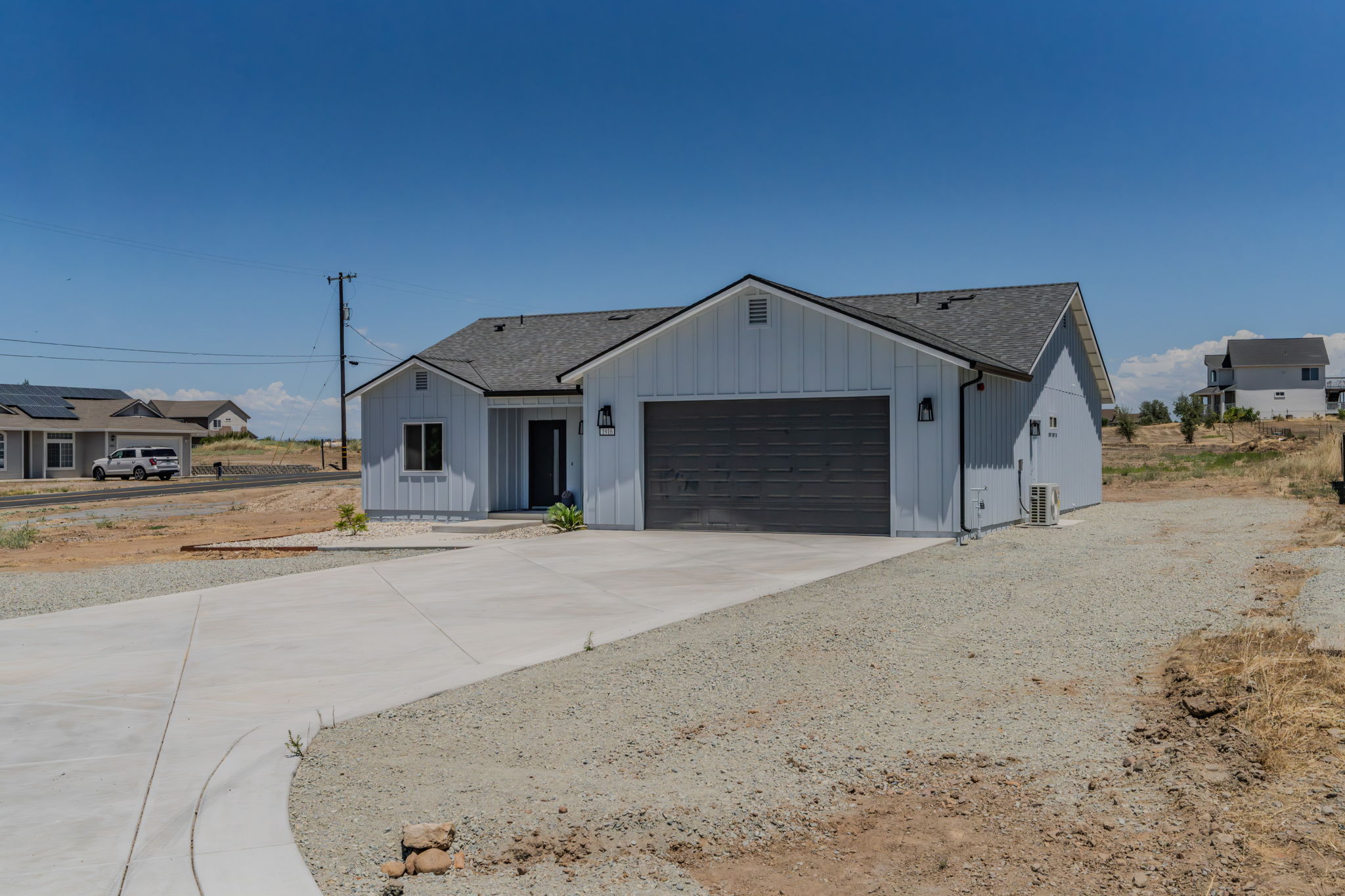  1916 Village Drive, Ione, CA 95640 - 物件實景