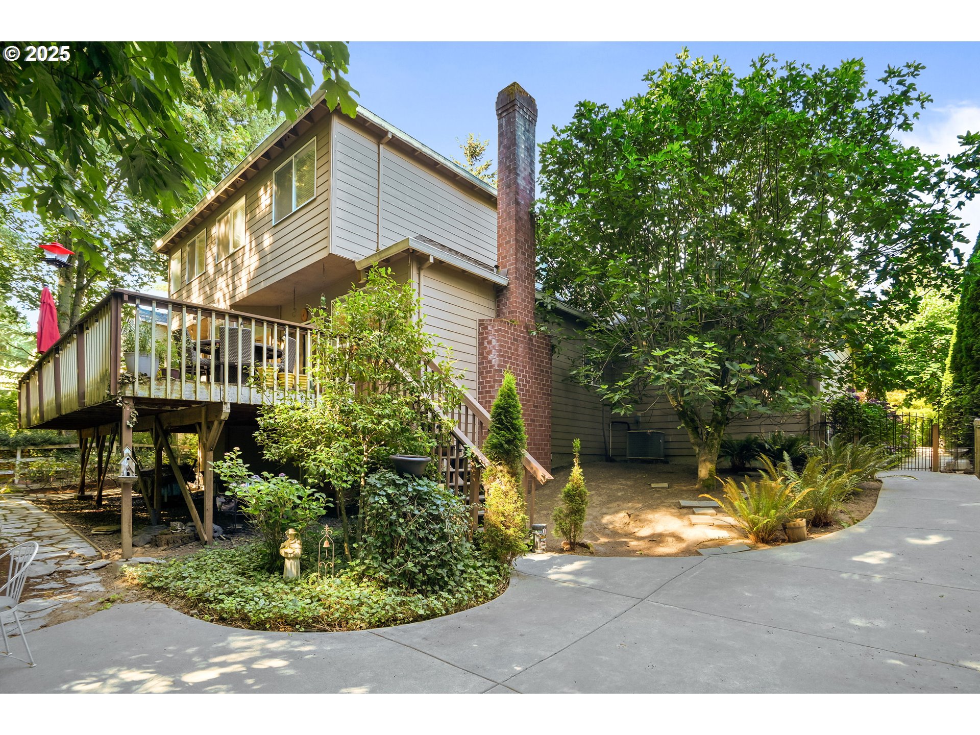 Portland, Oregon, 97223, United States, 4 Bedrooms Bedrooms, ,2 BathroomsBathrooms,Residential,For Sale,1892030