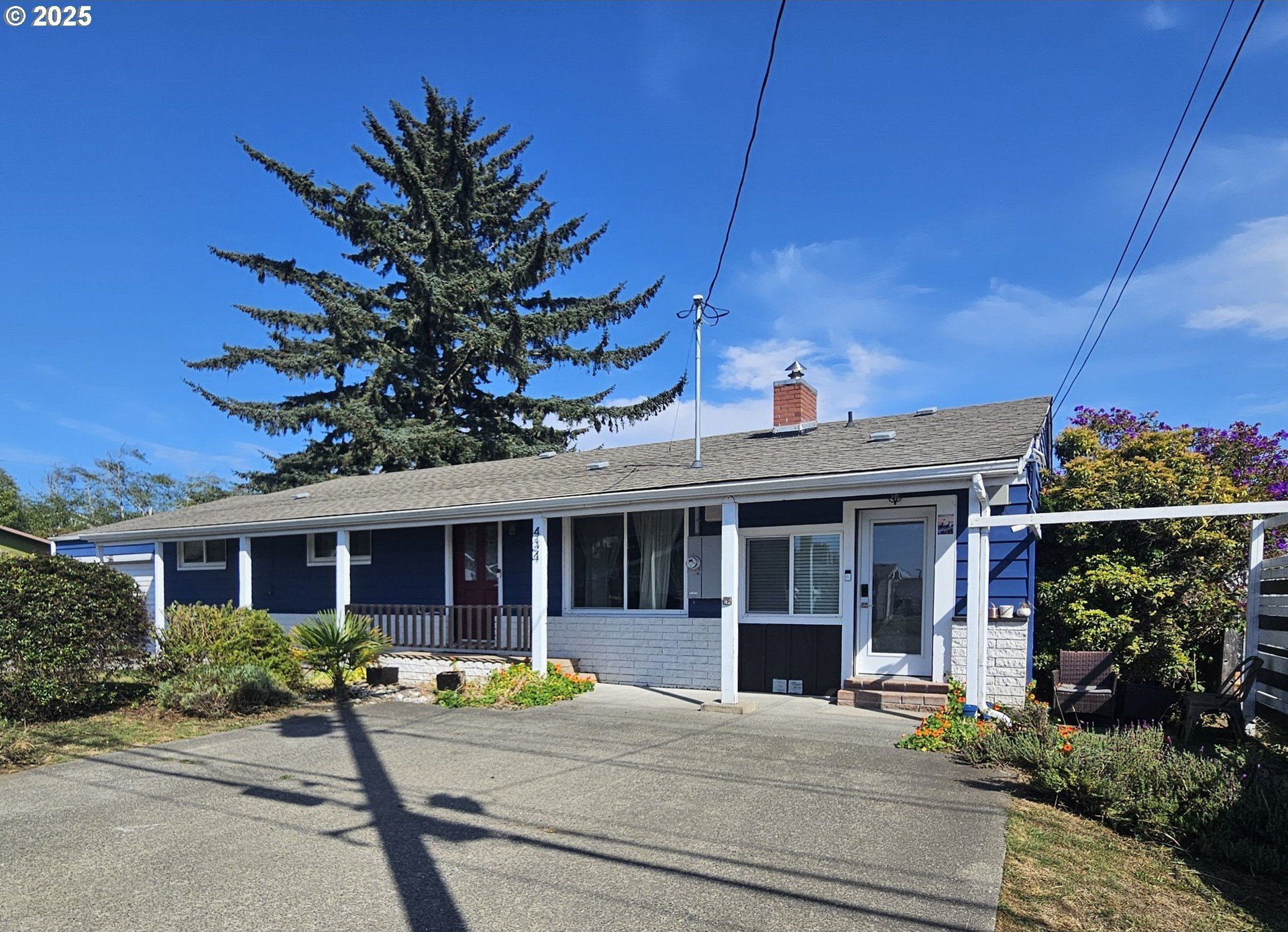 Brookings, Oregon, 97415, United States, 3 Bedrooms Bedrooms, ,3 BathroomsBathrooms,Residential,For Sale,1974179