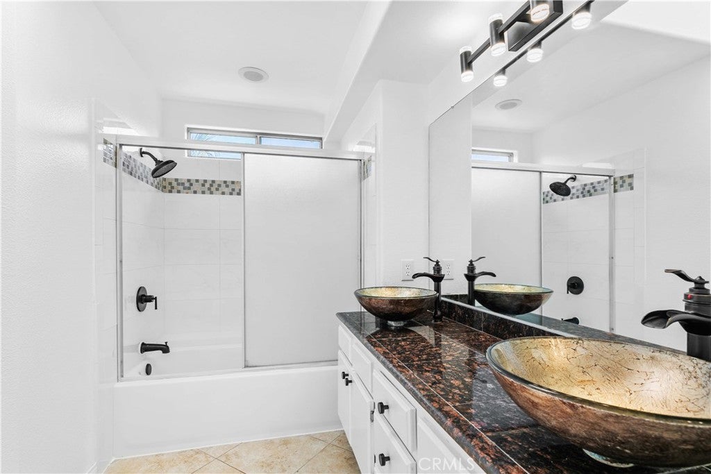 Corona, California, 92879, United States, 3 Bedrooms Bedrooms, ,3 BathroomsBathrooms,Residential,For Sale,1941070
