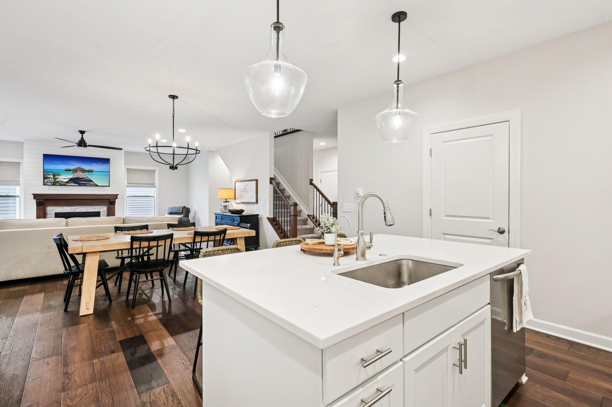 Powell, Ohio, 43065, United States, 4 Bedrooms Bedrooms, ,4 BathroomsBathrooms,Residential,For Sale,1966964