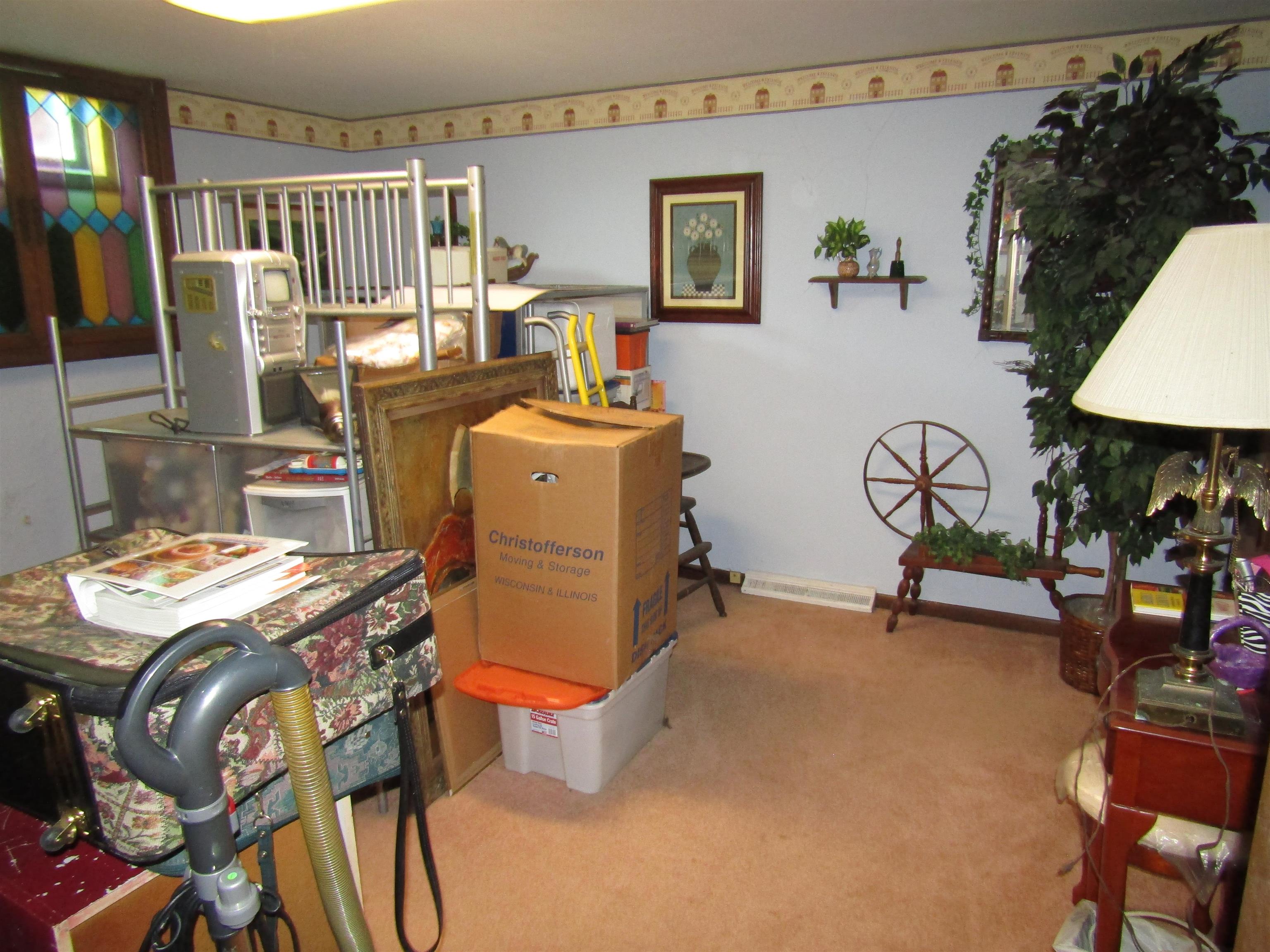 Beloit, Wisconsin, 53511, United States, 6 Bedrooms Bedrooms, ,5 BathroomsBathrooms,Residential,For Sale,1923330