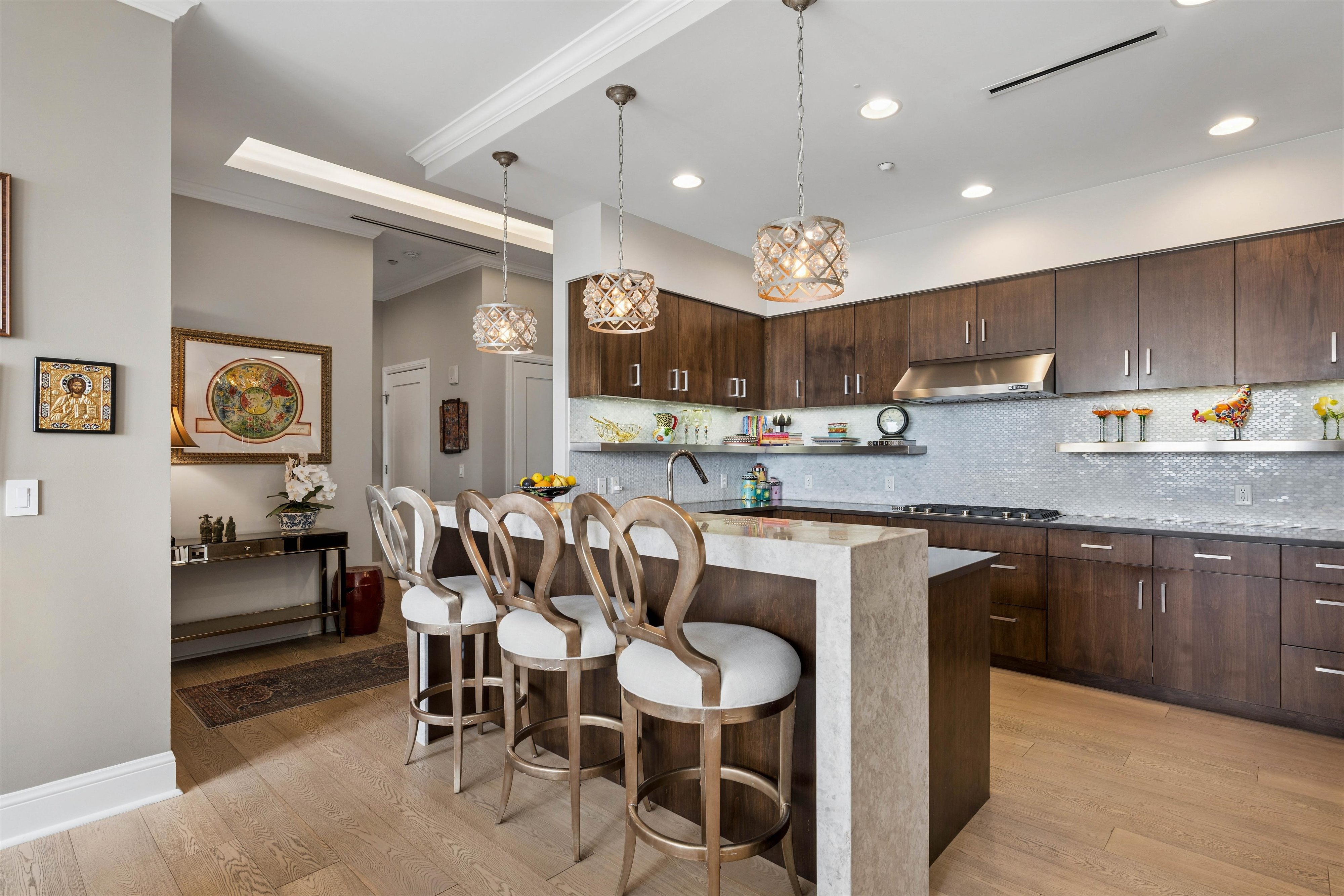  Experience Elevated Living in this Stunning Luxury Residence at The Landmark - 物件實景