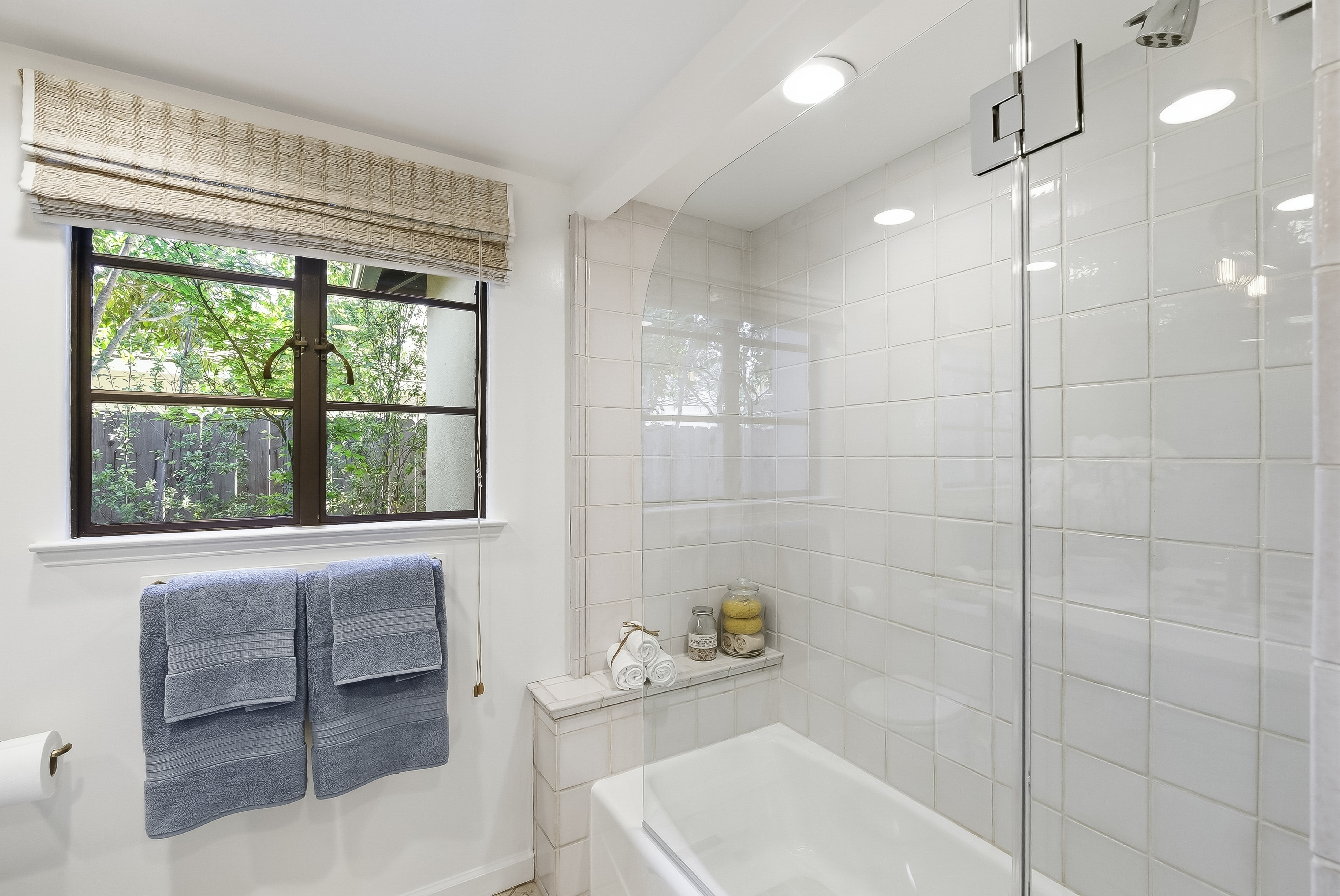  Exceptional Edgewood Park Home - 物件實景