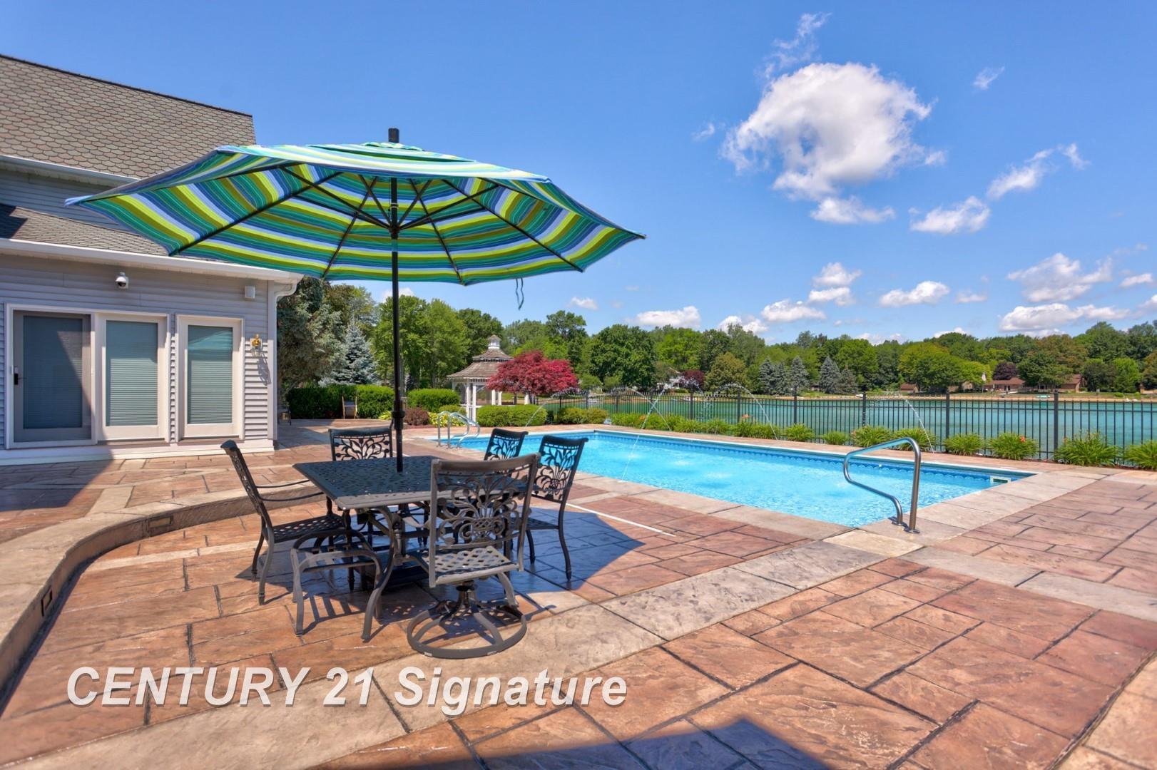 Saginaw, Michigan, 48609, United States, 4 Bedrooms Bedrooms, ,7 BathroomsBathrooms,Residential,For Sale,1980528