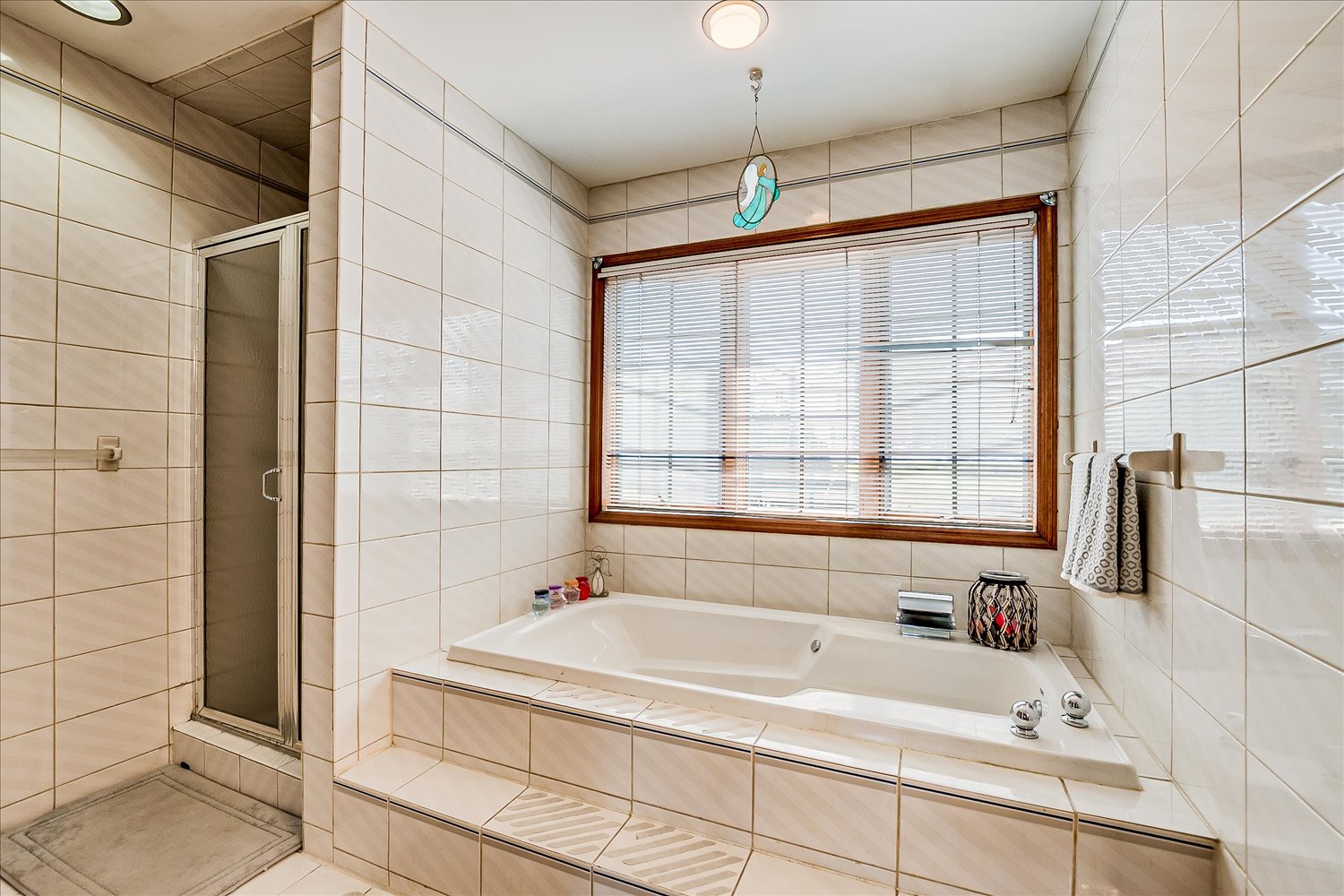 Eatontown, New Jersey, 07724, United States, 9 Bedrooms Bedrooms, ,4 BathroomsBathrooms,Residential,For Sale,1910757