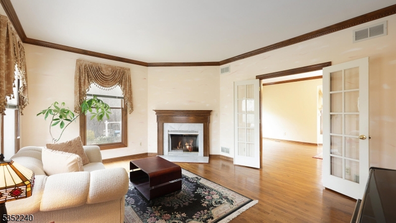 Bridgewater Twp., New Jersey, 07920, United States, 5 Bedrooms Bedrooms, ,4 BathroomsBathrooms,Residential,For Sale,1784085