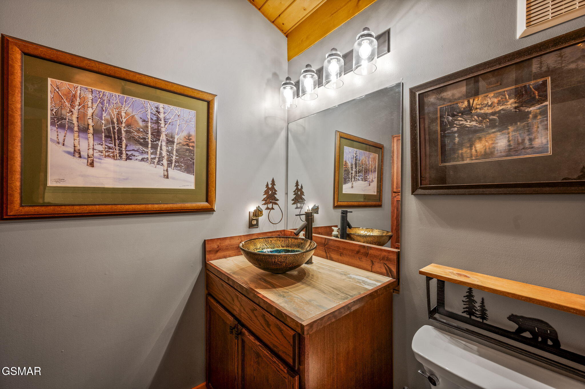 Walland, Tennessee, 37886, United States, 3 Bedrooms Bedrooms, ,4 BathroomsBathrooms,Residential,For Sale,1915065
