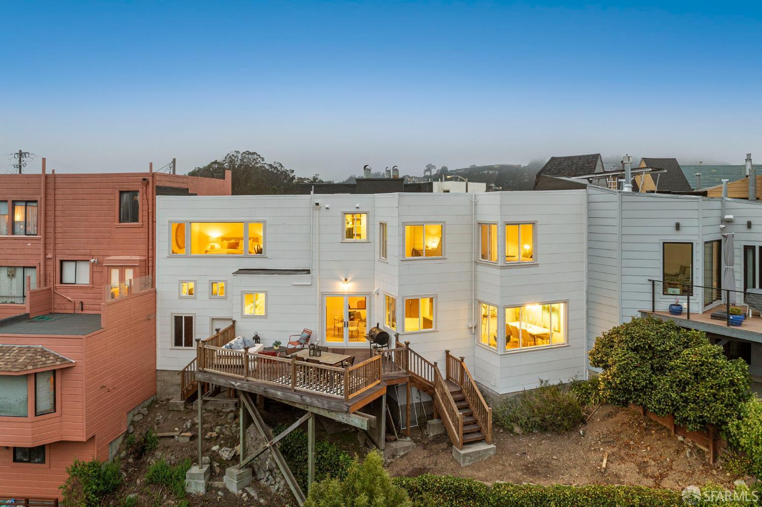 San Francisco, California, 94127, United States, 3 Bedrooms Bedrooms, ,4 BathroomsBathrooms,Residential,For Sale,1961559