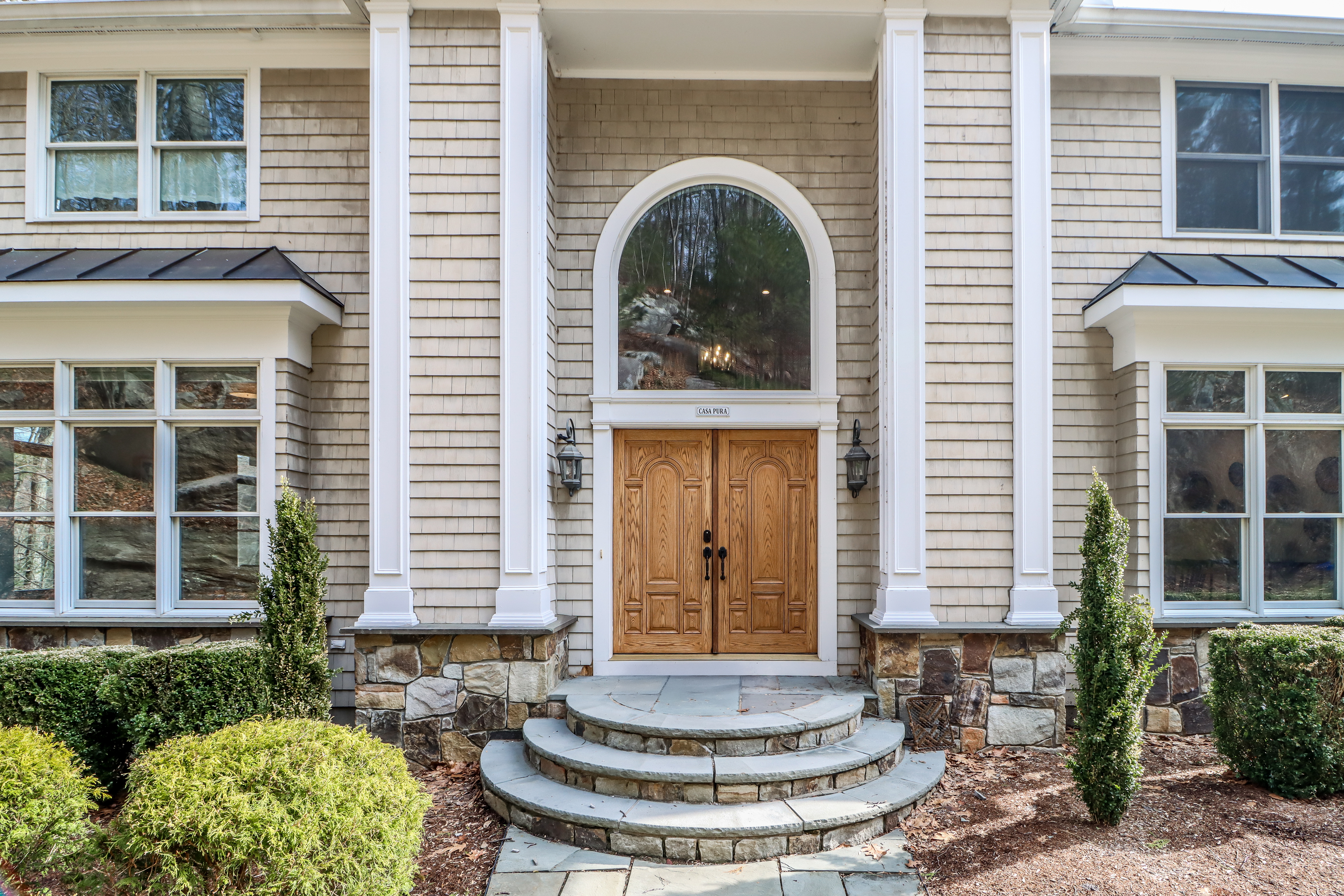  Lake Lillinonah Living, Elevated by Privacy and Scale - 物件實景