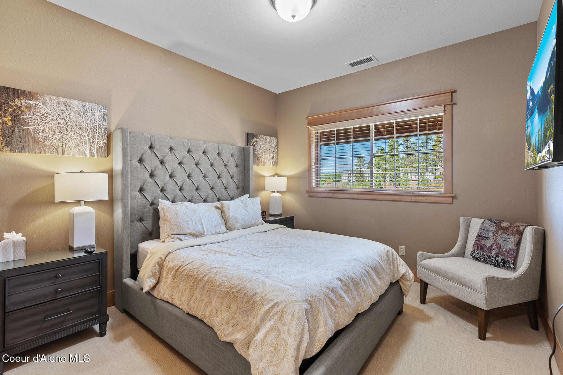 Coeur d'Alene, Idaho, 83814, United States, 2 Bedrooms Bedrooms, ,2 BathroomsBathrooms,Residential,For Sale,1974627